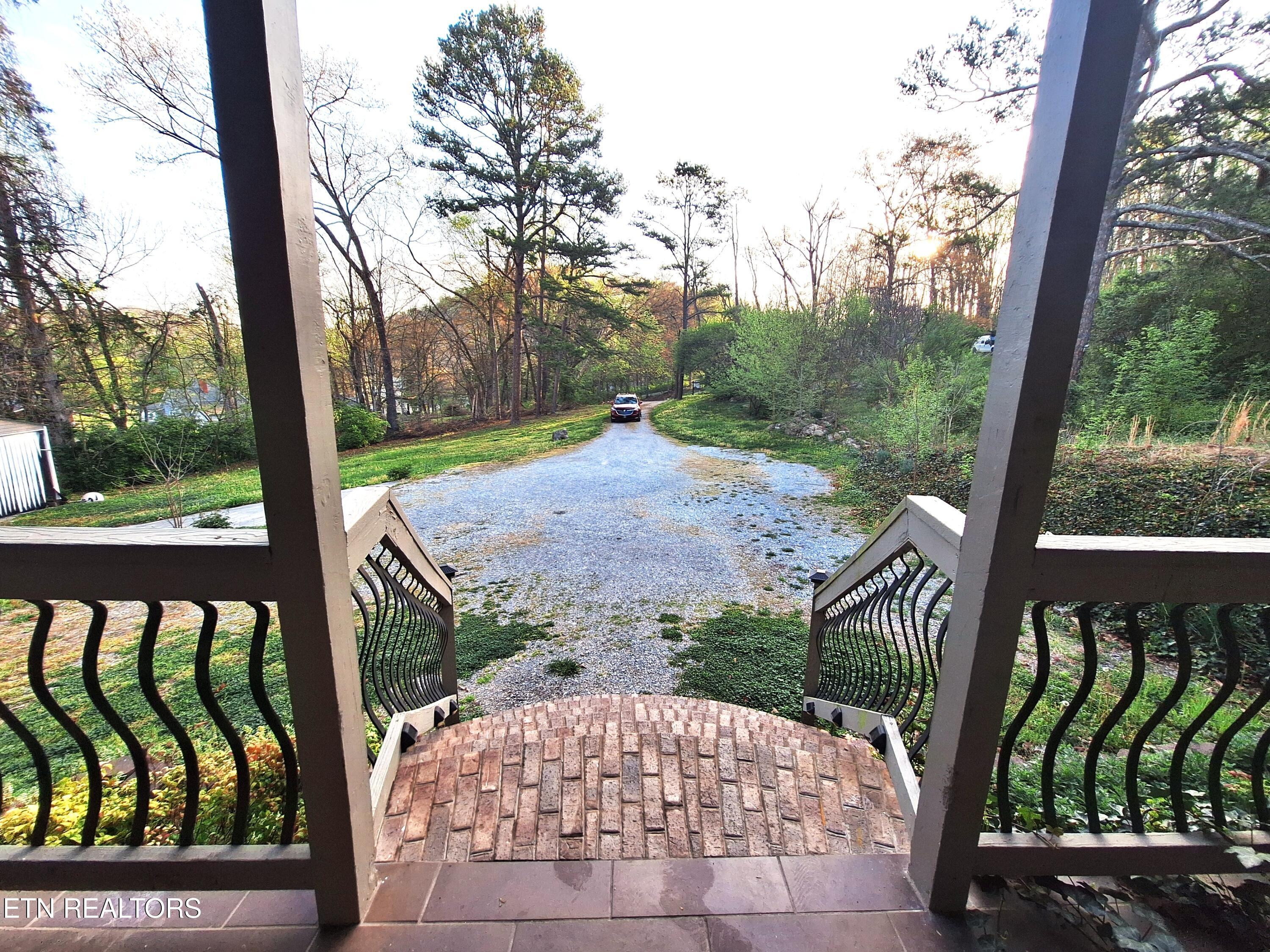 2381 Classic Way Powell TN 37849