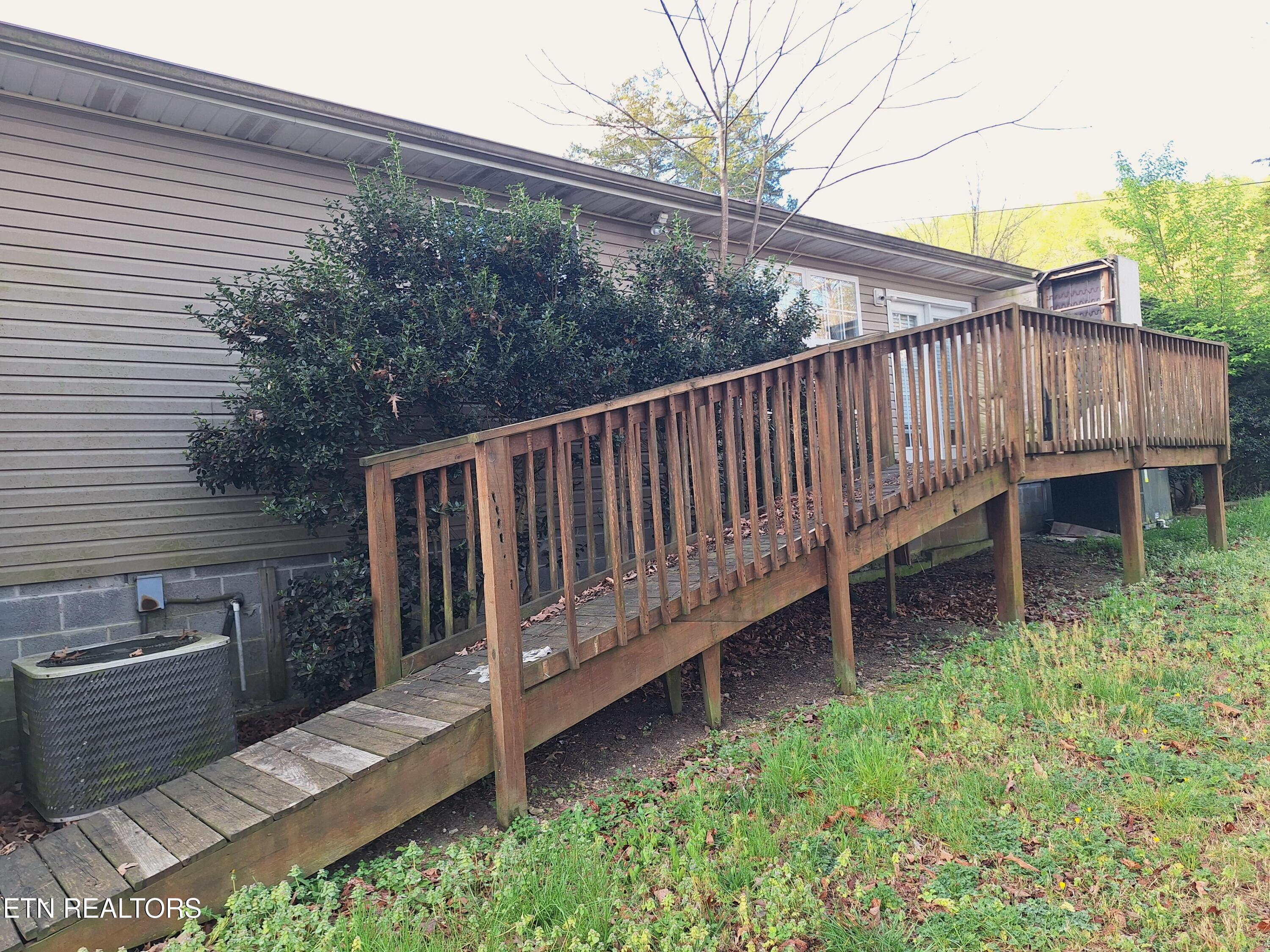 2381 Classic Way Powell TN 37849