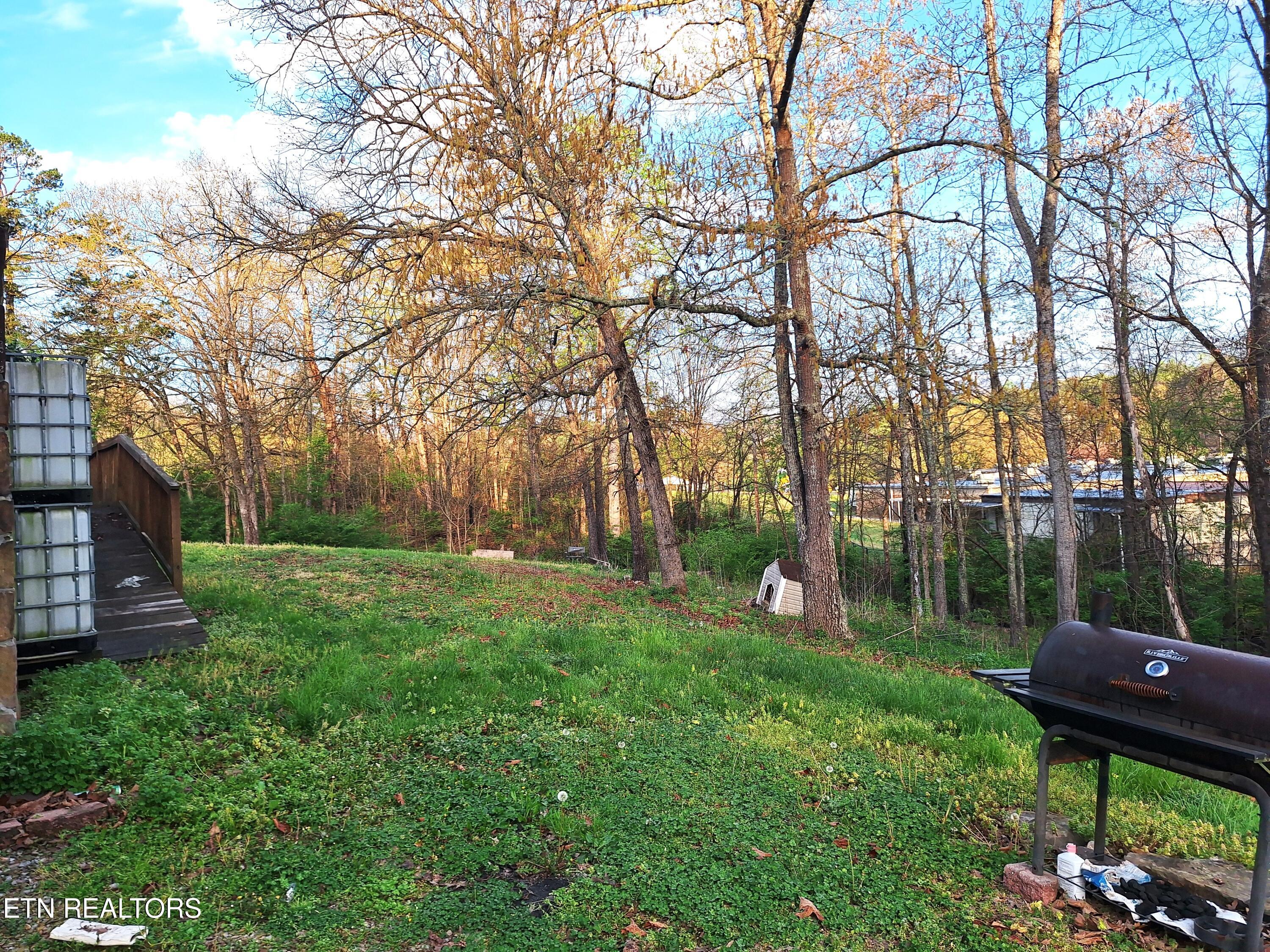 2381 Classic Way Powell TN 37849