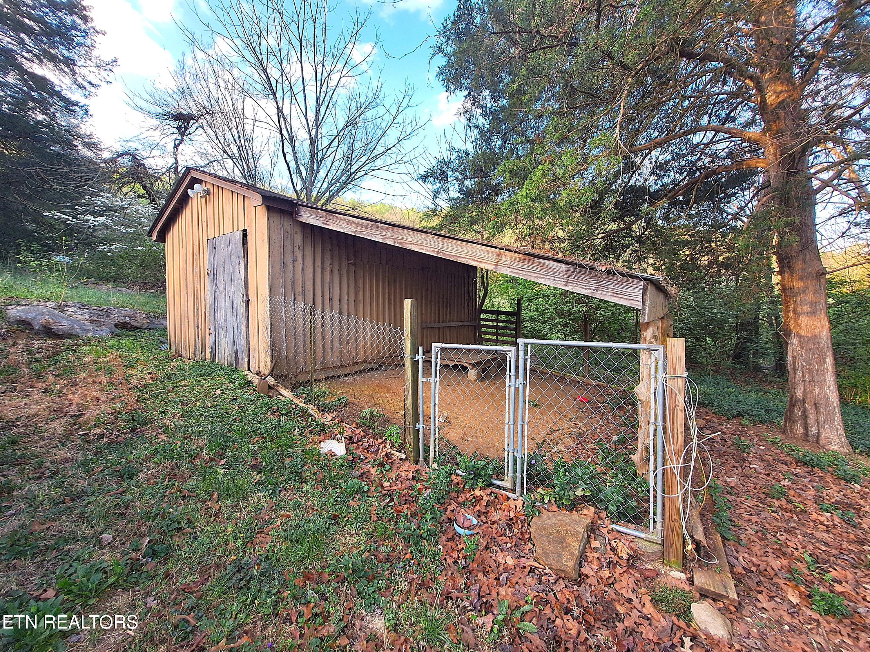 2381 Classic Way Powell TN 37849