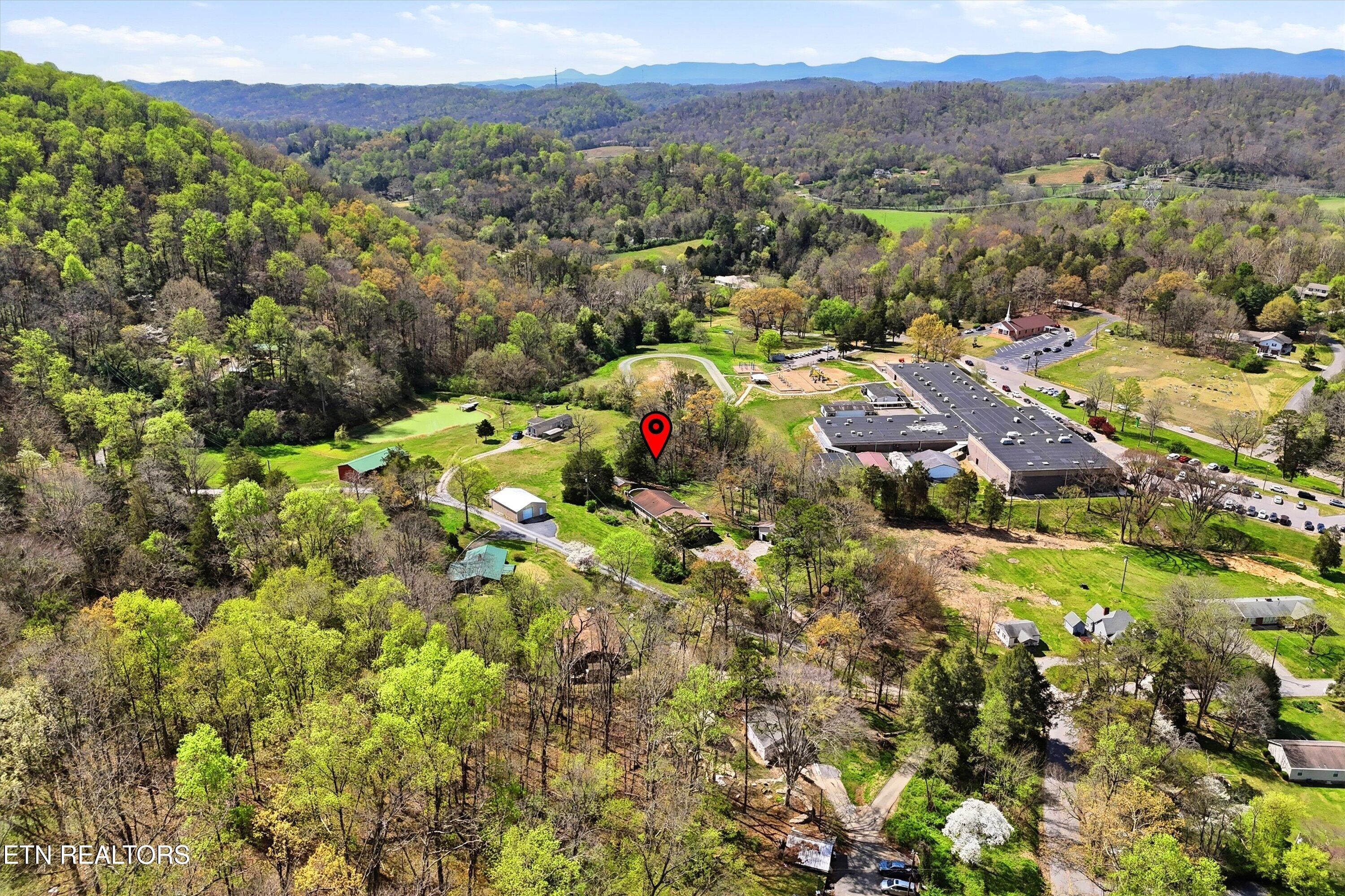 2381 Classic Way Powell TN 37849