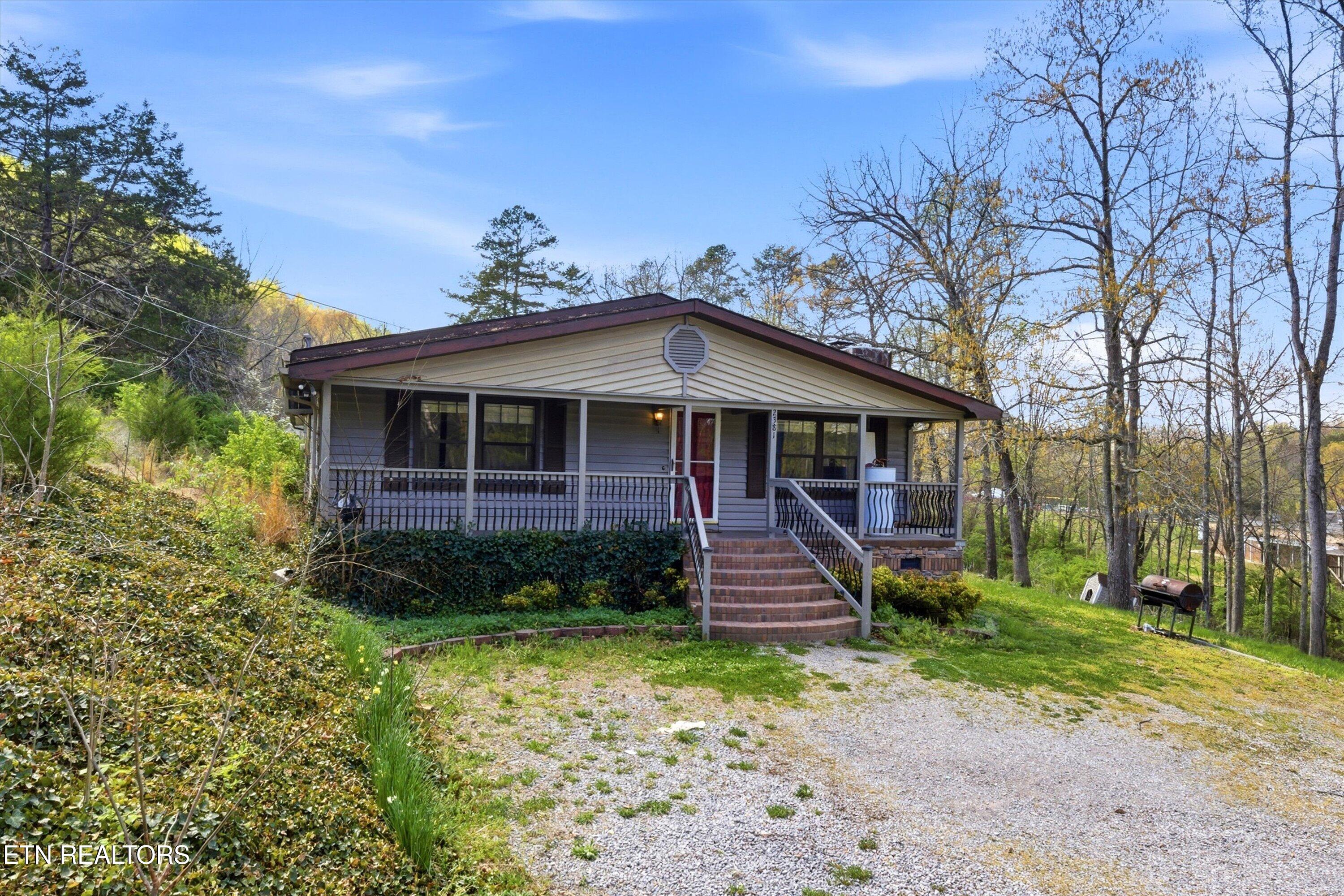 2381 Classic Way Powell TN 37849