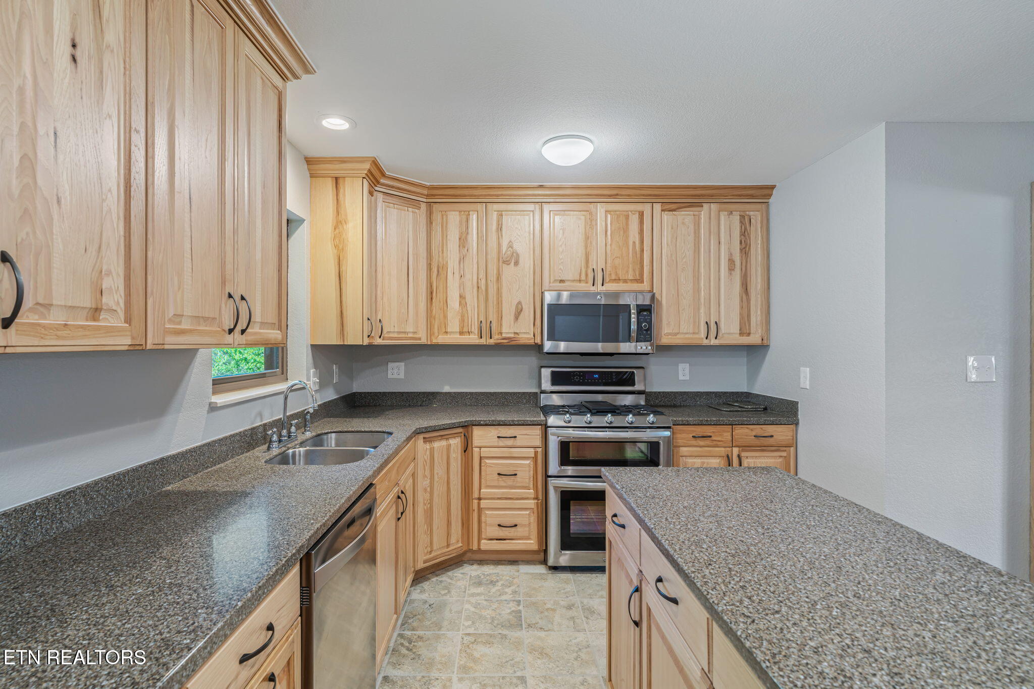206 Lakeview Lane Oak Ridge TN 37830