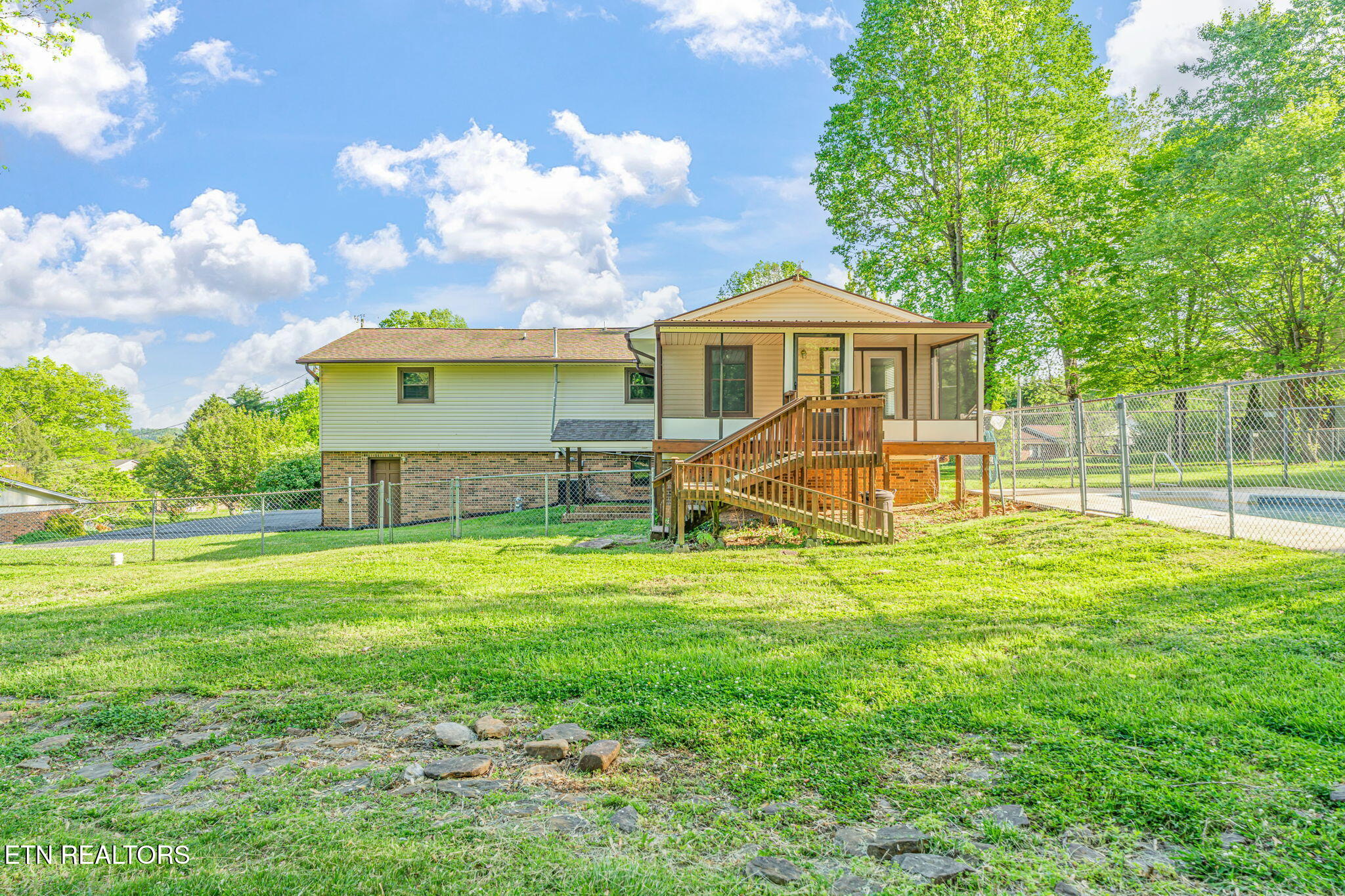 206 Lakeview Lane Oak Ridge TN 37830