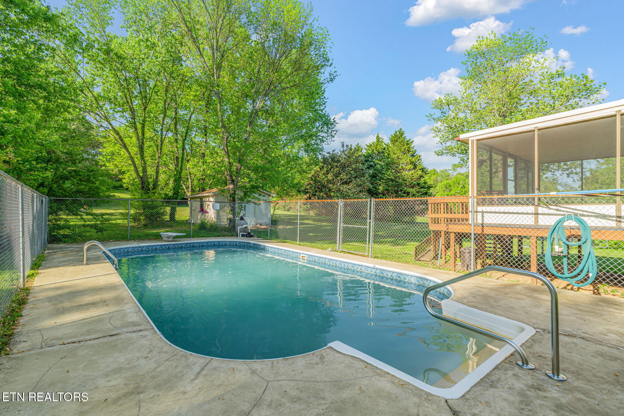206 Lakeview Lane Oak Ridge TN 37830