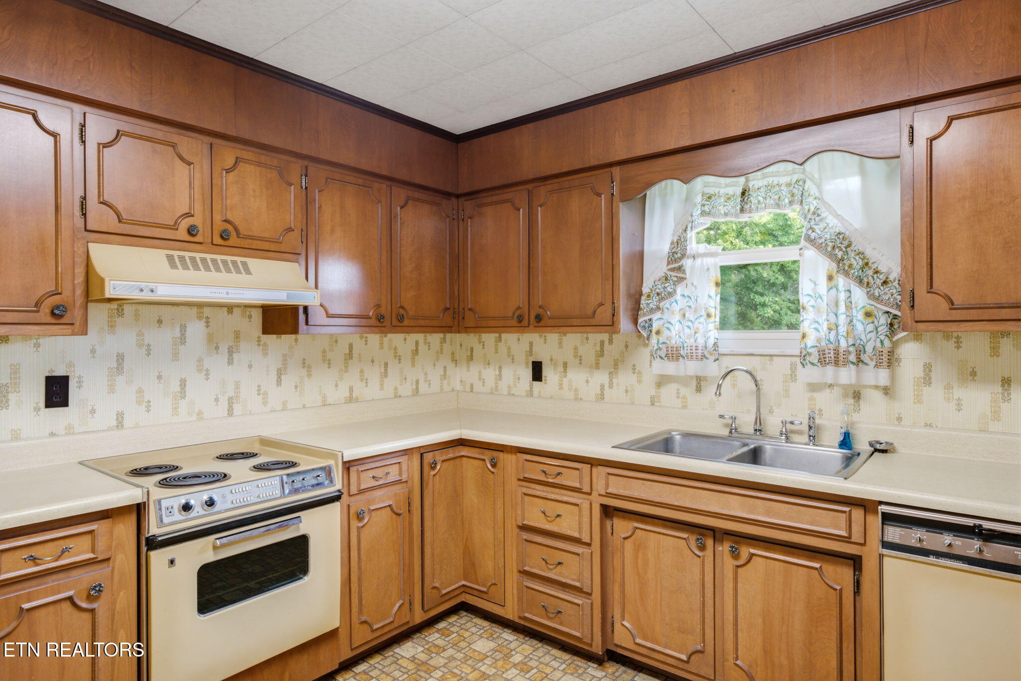 2866 Williams Ferry Road Lenoir City TN 37771