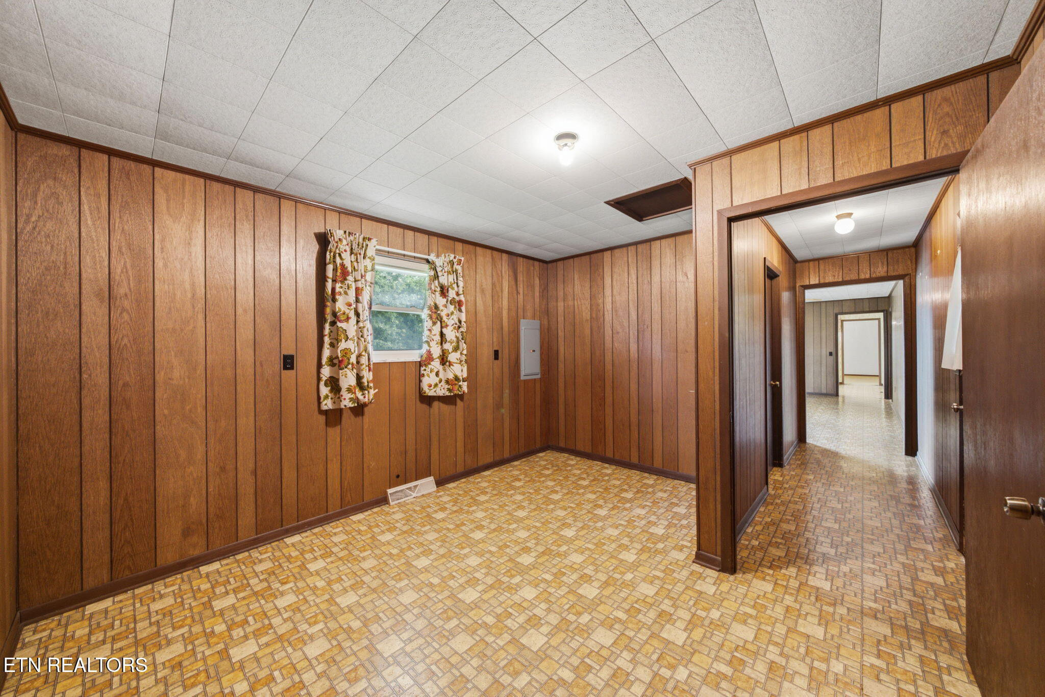 2866 Williams Ferry Road Lenoir City TN 37771