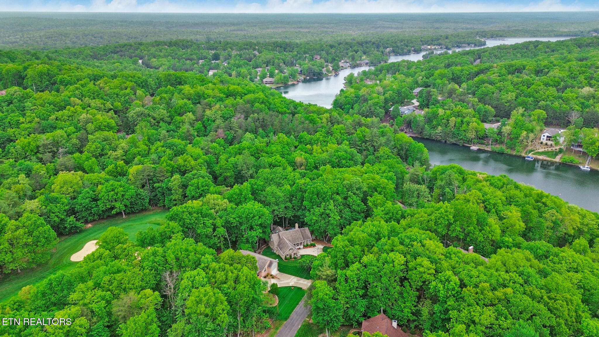 19 Claremont Circle Fairfield Glade TN 38558