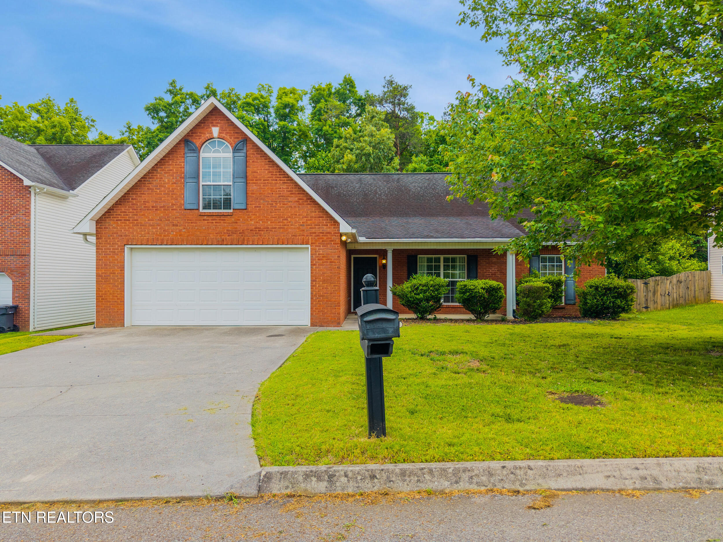 9918 Coral Springs Lane Knoxville TN 37922