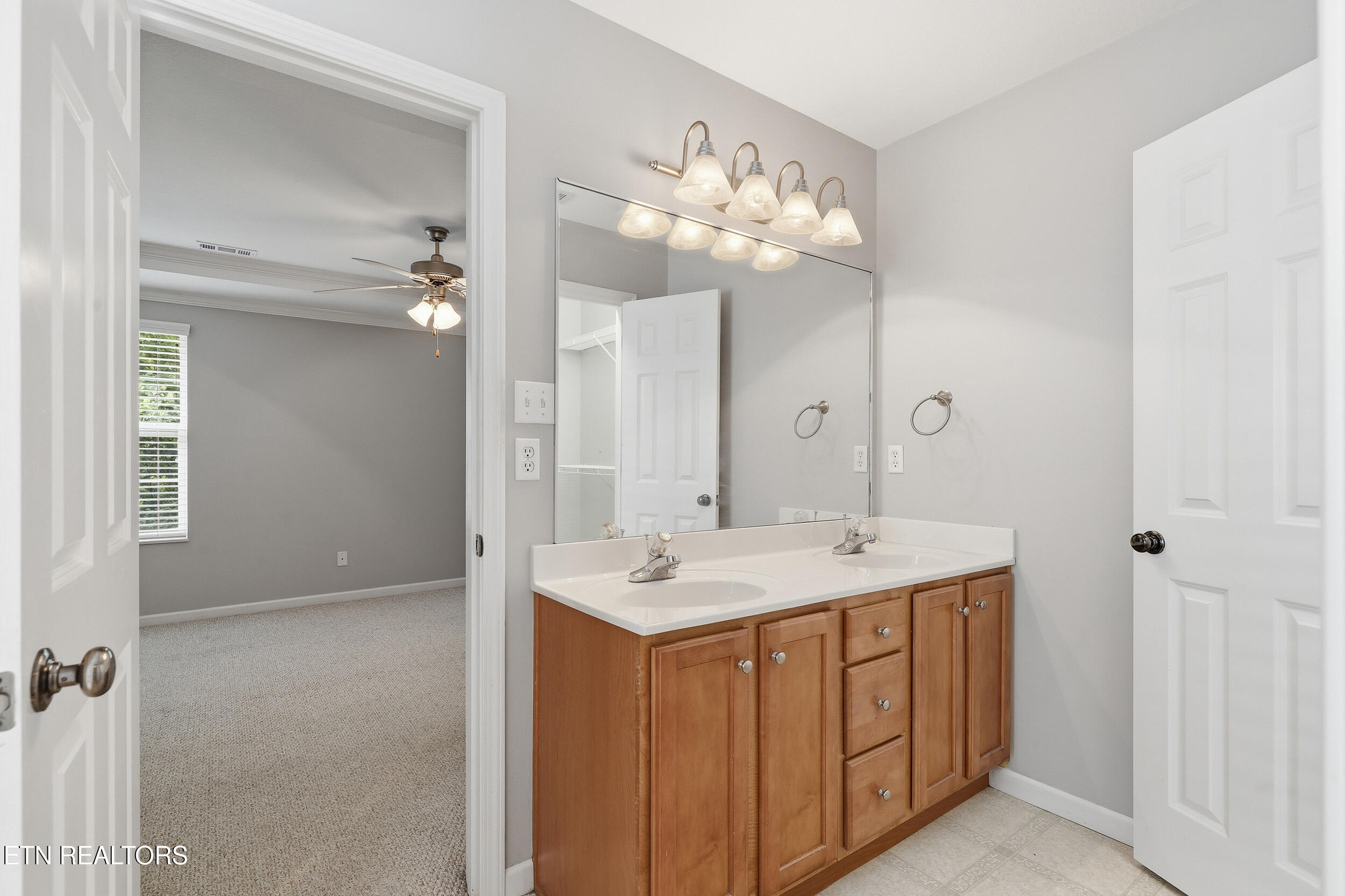 9918 Coral Springs Lane Knoxville TN 37922