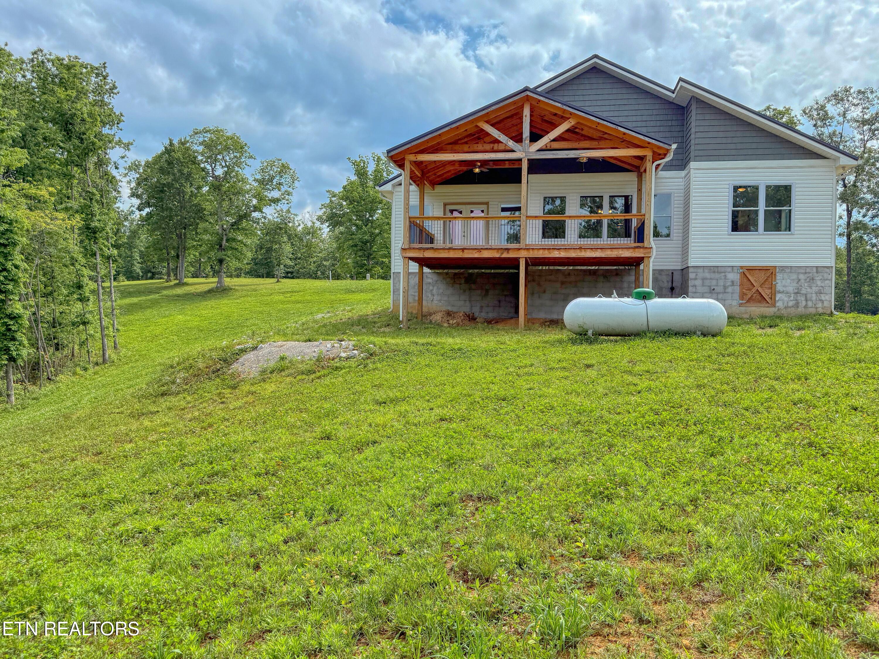 760 Rockview Road Jamestown TN 38556