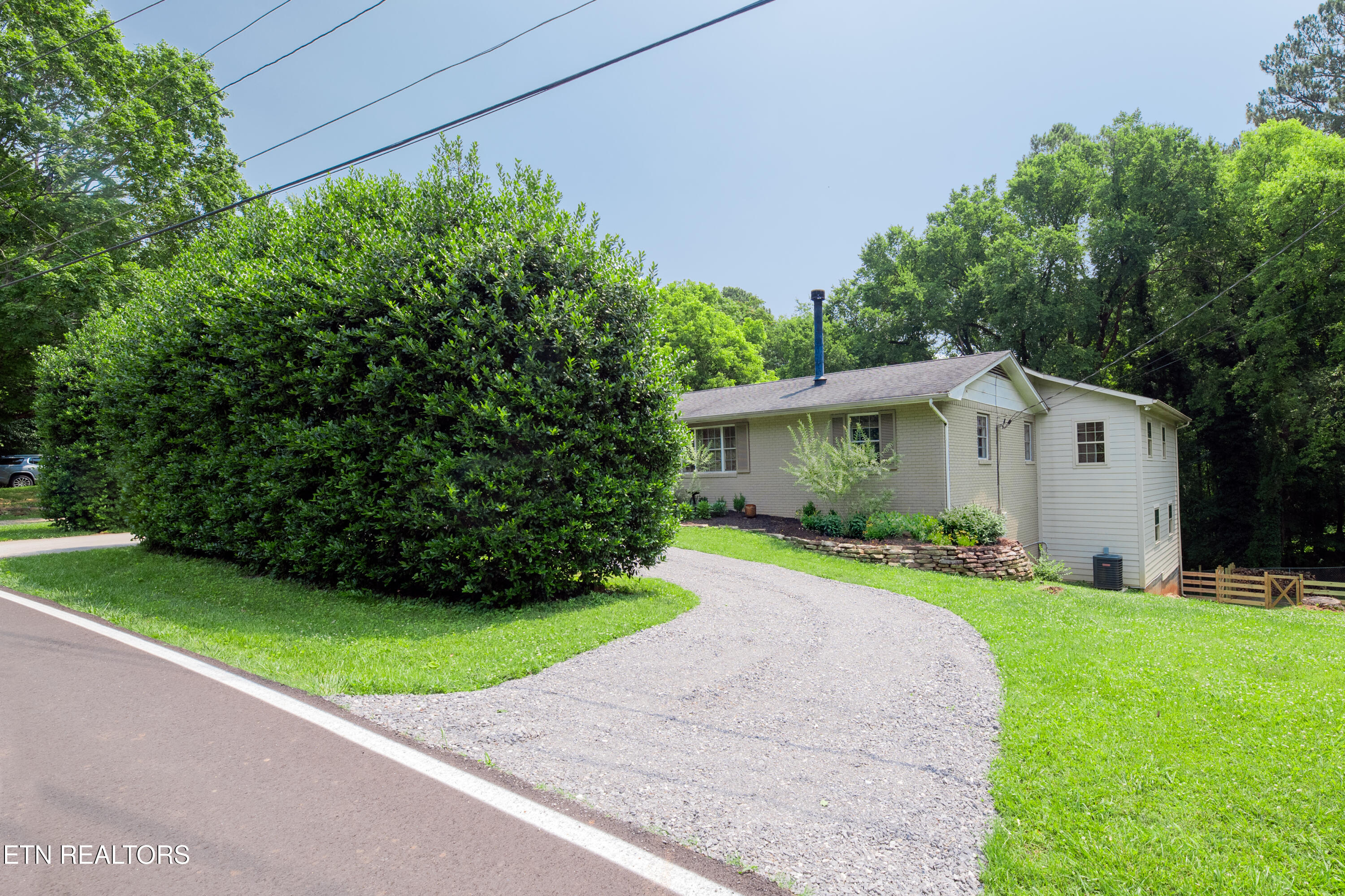 1932 Duncan Road Knoxville TN 37919