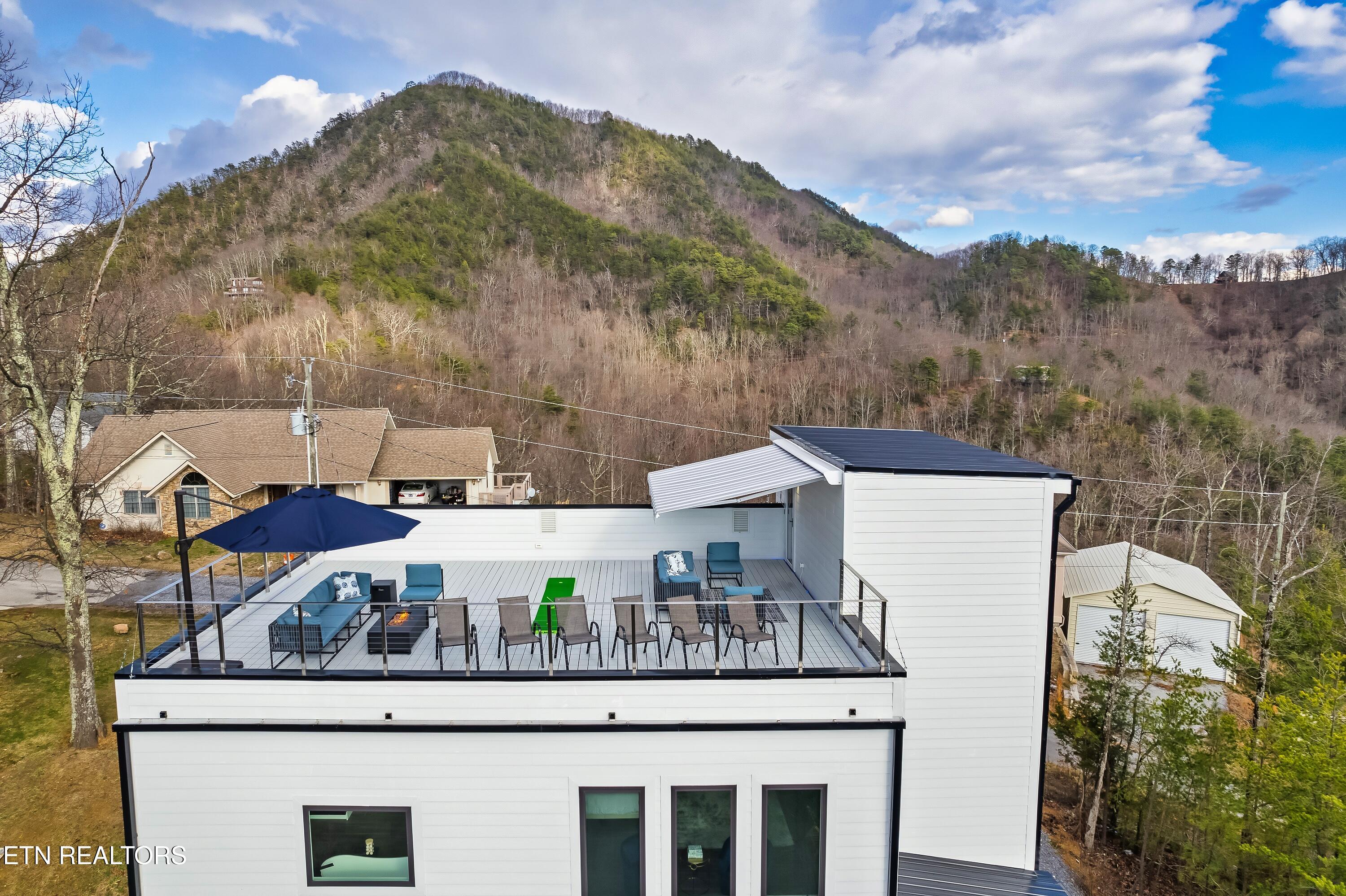 713 John Sevier Drive Sevierville TN 37876