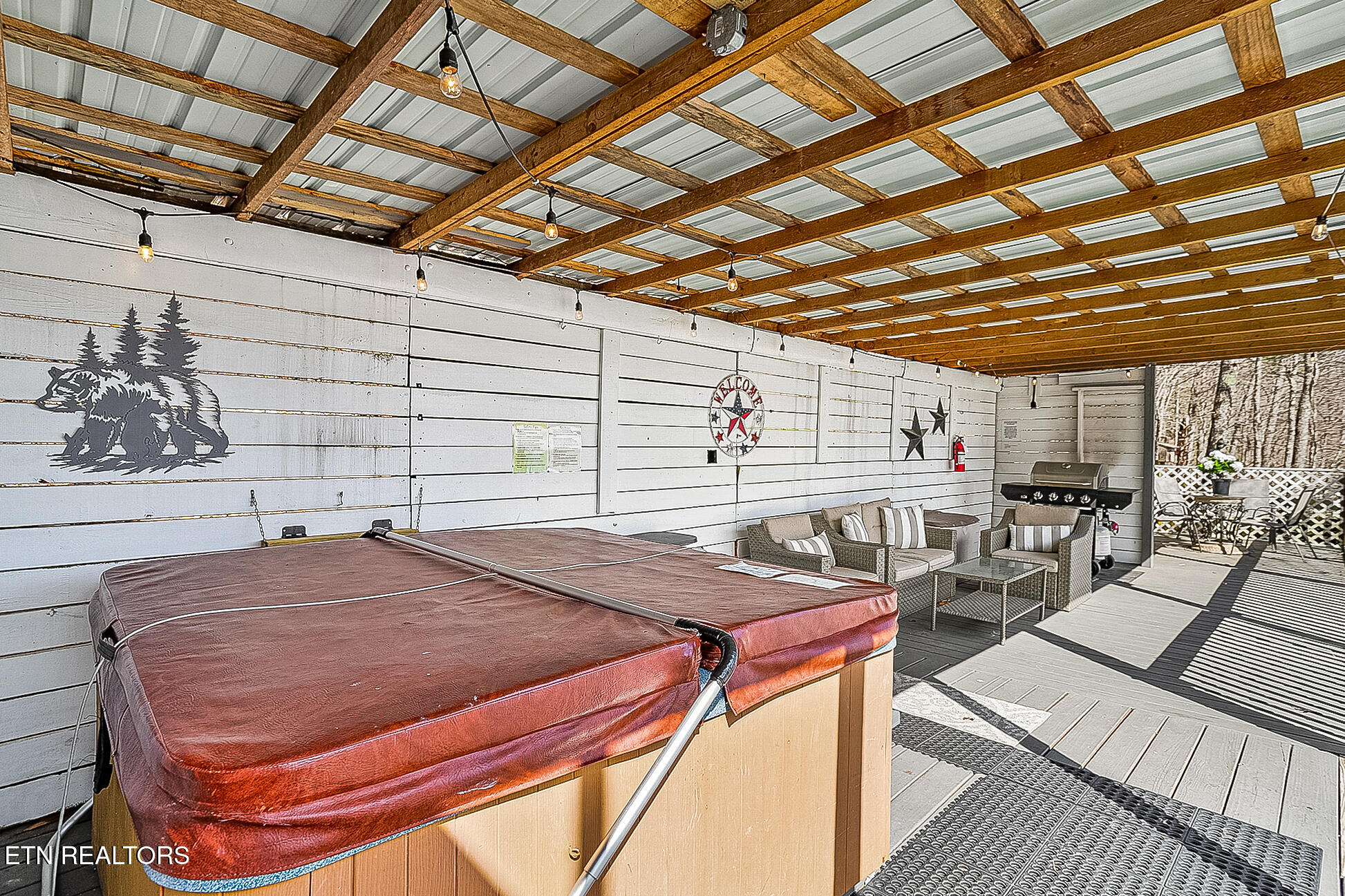 2592 Bluff Mountain Road Sevierville TN 37876