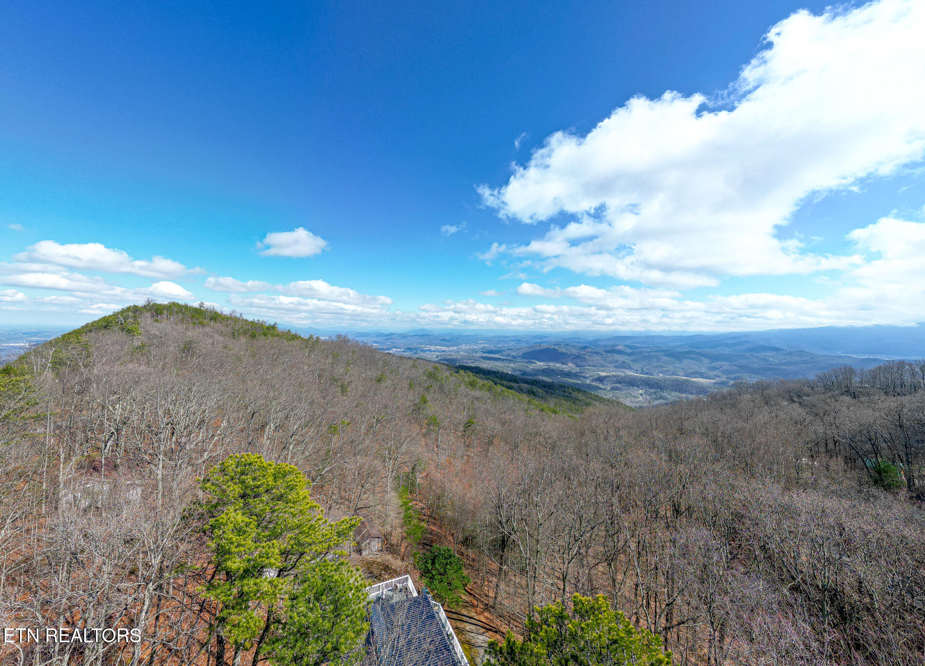 2592 Bluff Mountain Road Sevierville TN 37876