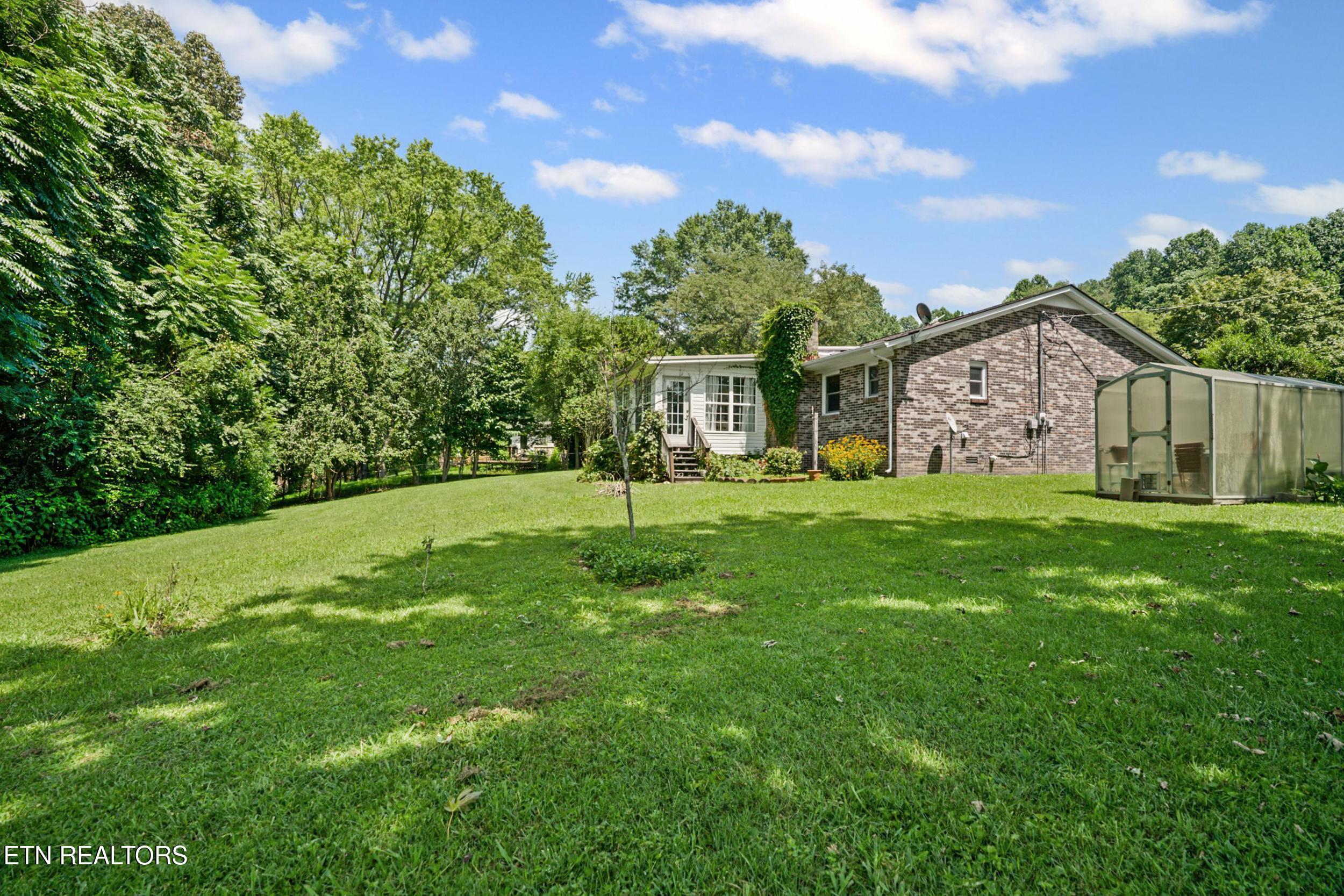 1561 Edgefield Court Cookeville TN 38506
