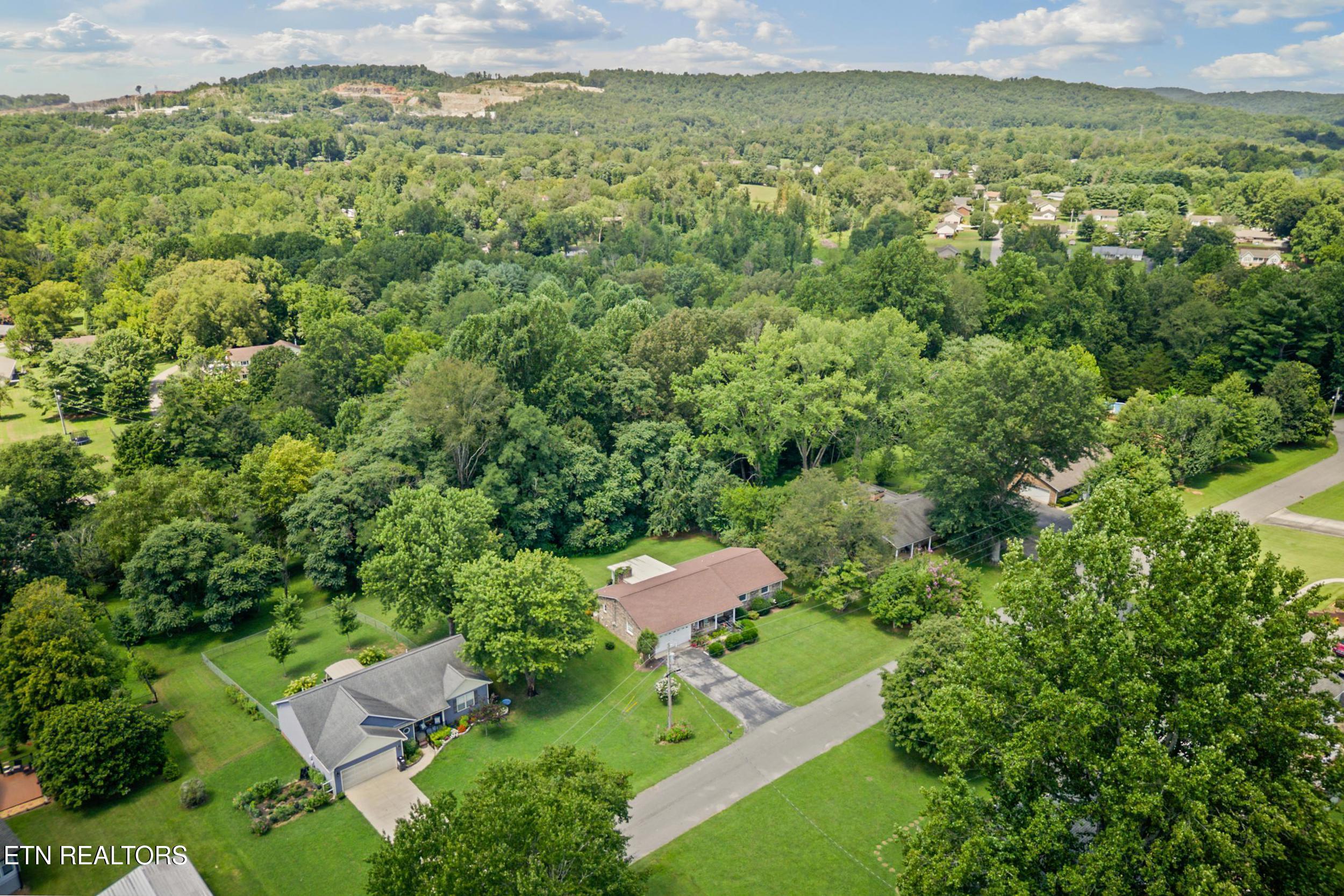 1561 Edgefield Court Cookeville TN 38506