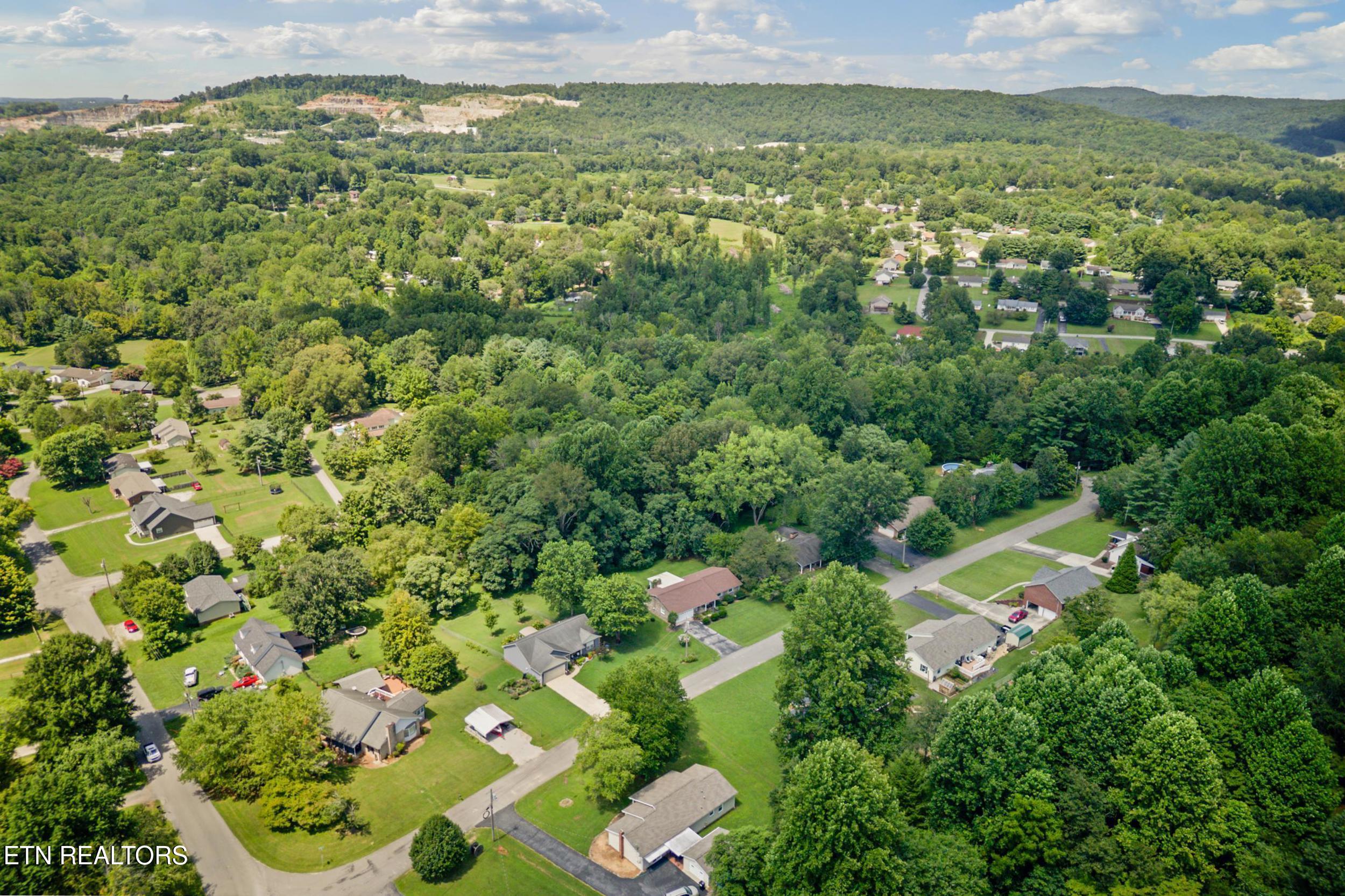 1561 Edgefield Court Cookeville TN 38506