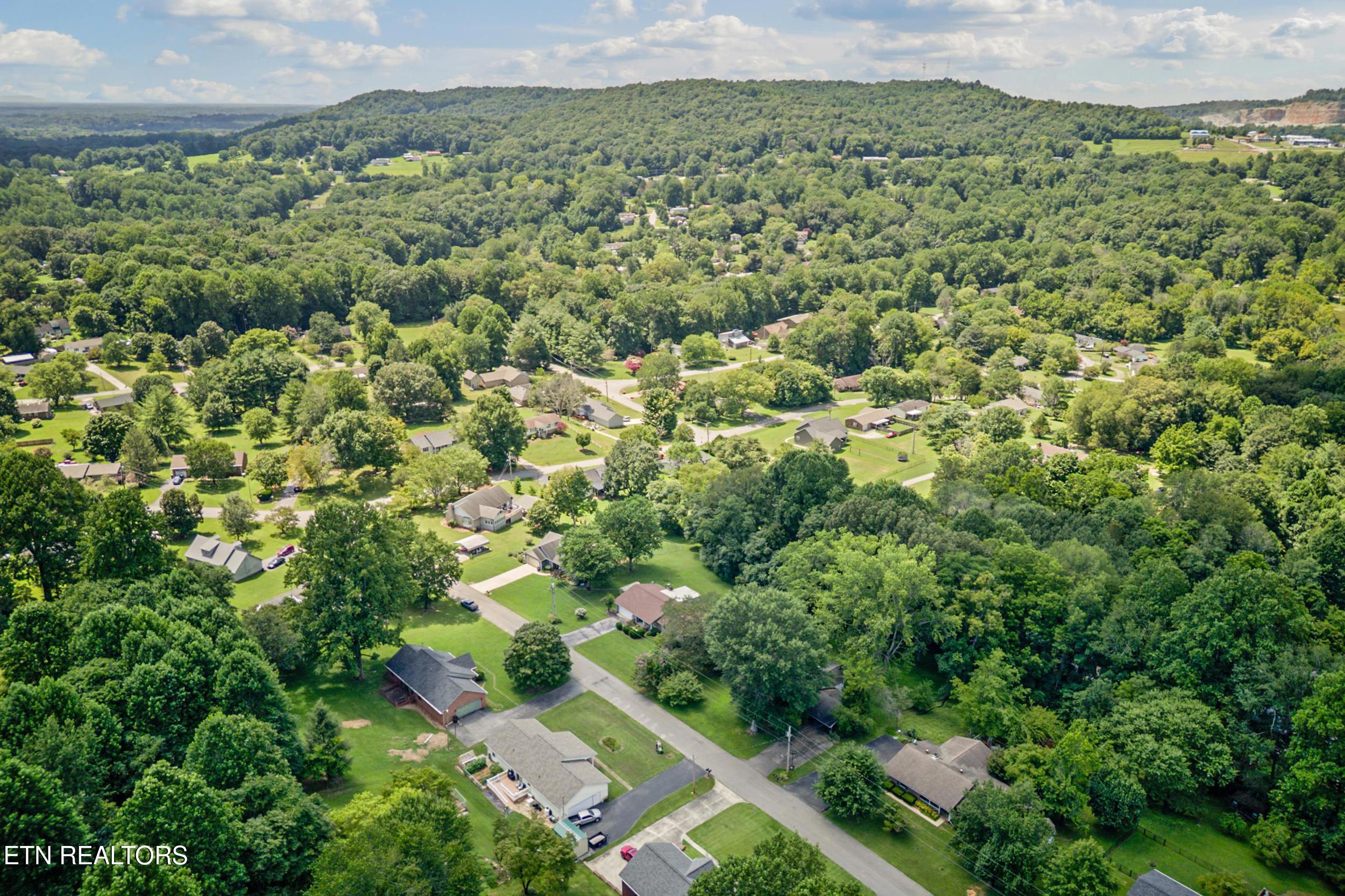 1561 Edgefield Court Cookeville TN 38506