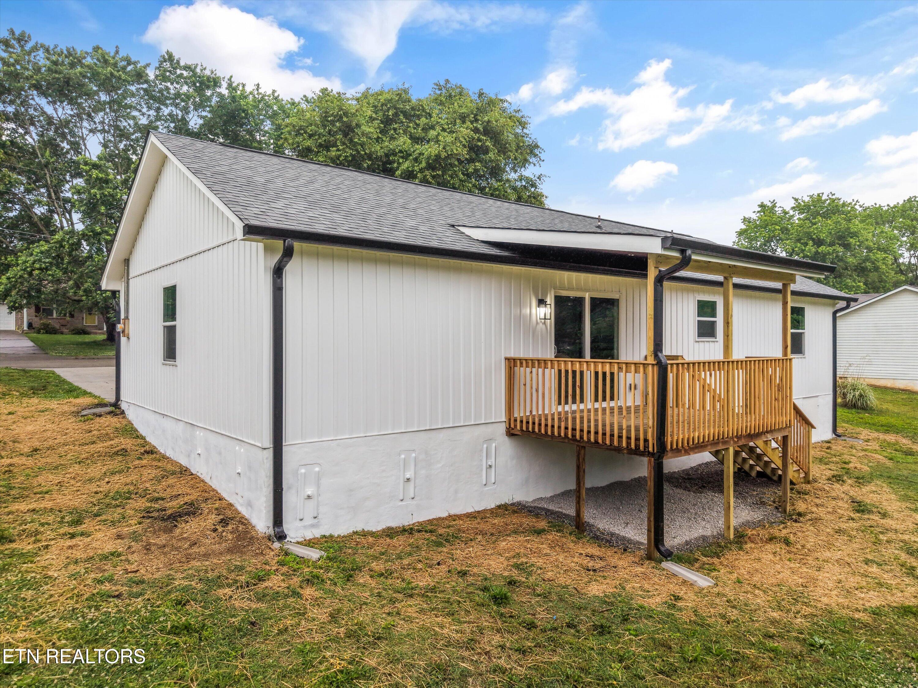 460 Anchor Drive Lenoir City TN 37771