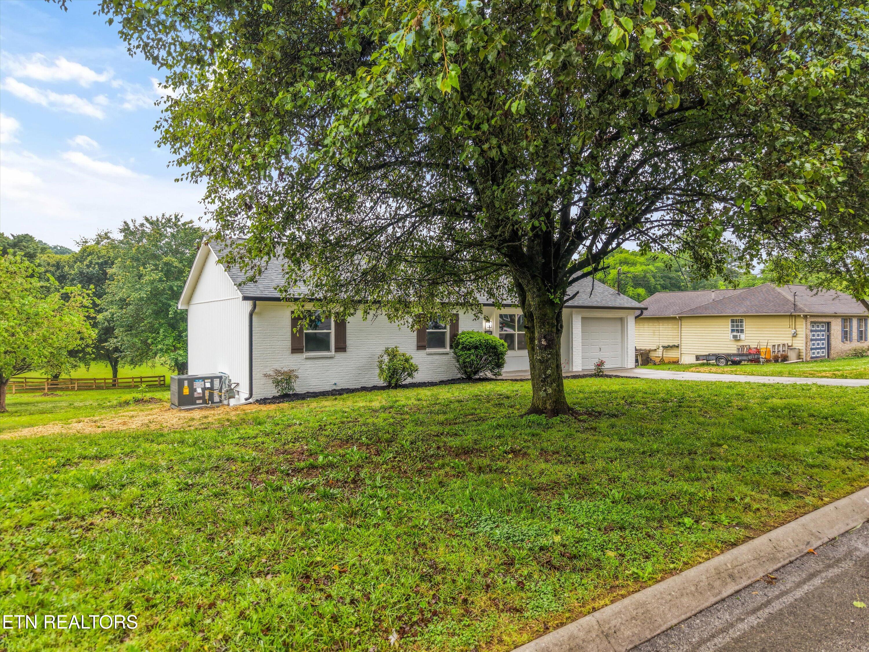460 Anchor Drive Lenoir City TN 37771