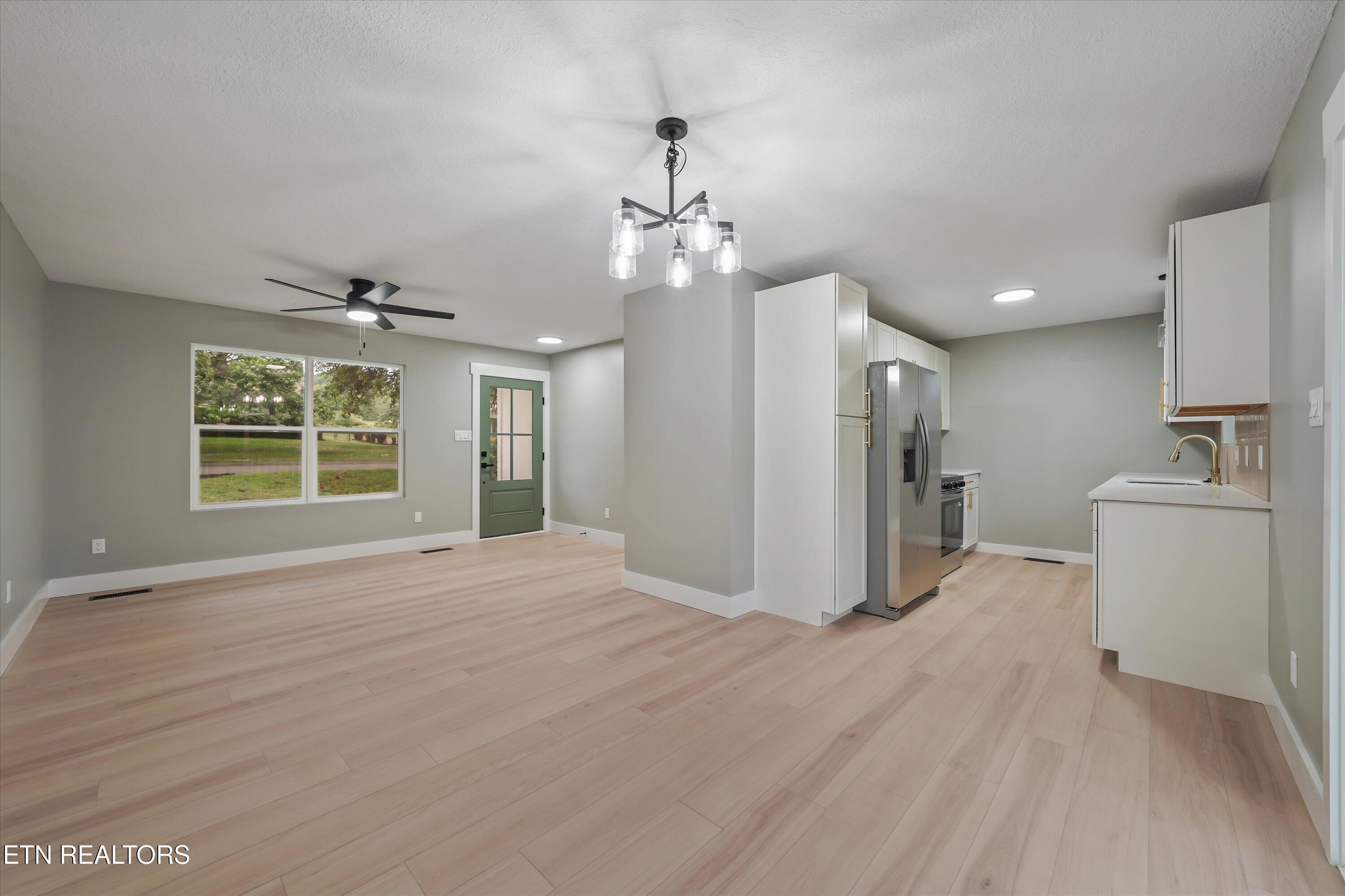460 Anchor Drive Lenoir City TN 37771