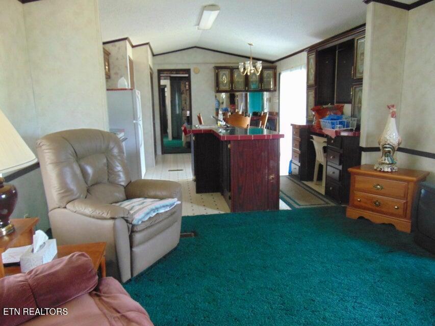 309 Elizabeth Russell Road Speedwell TN 37870