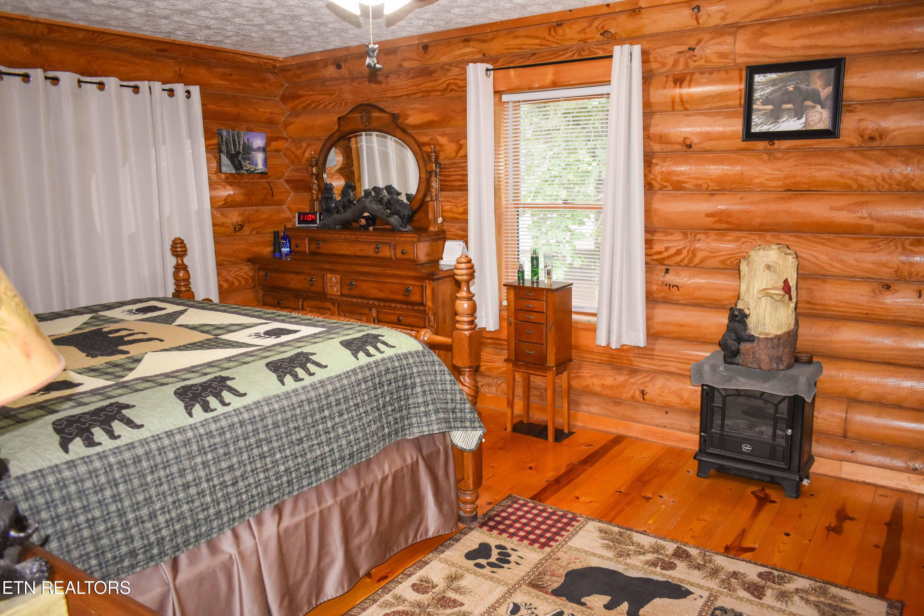 2470 E Walnut Grove Road Sevierville TN 37876