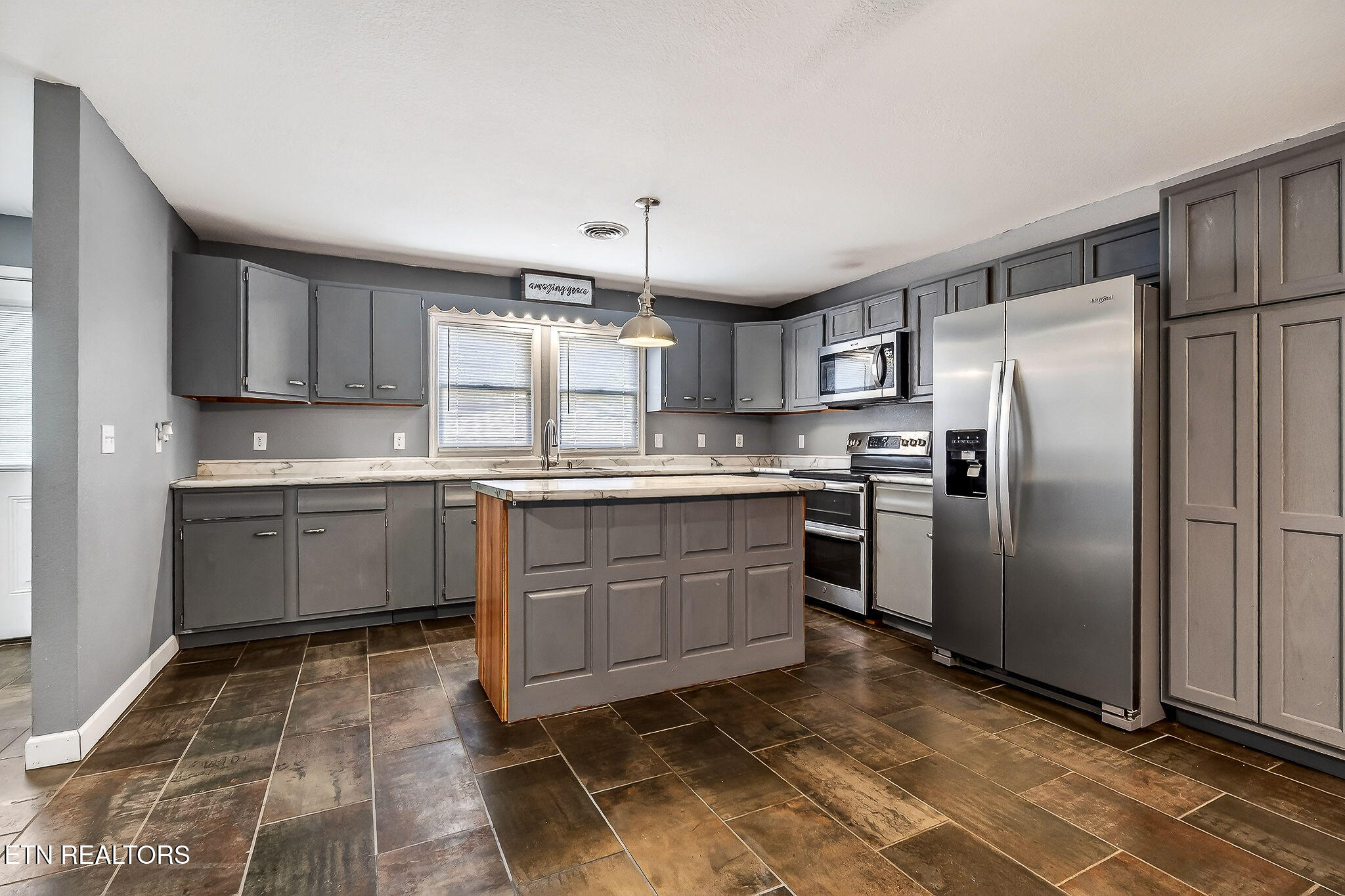 6940 S York Highway Clarkrange TN 38553