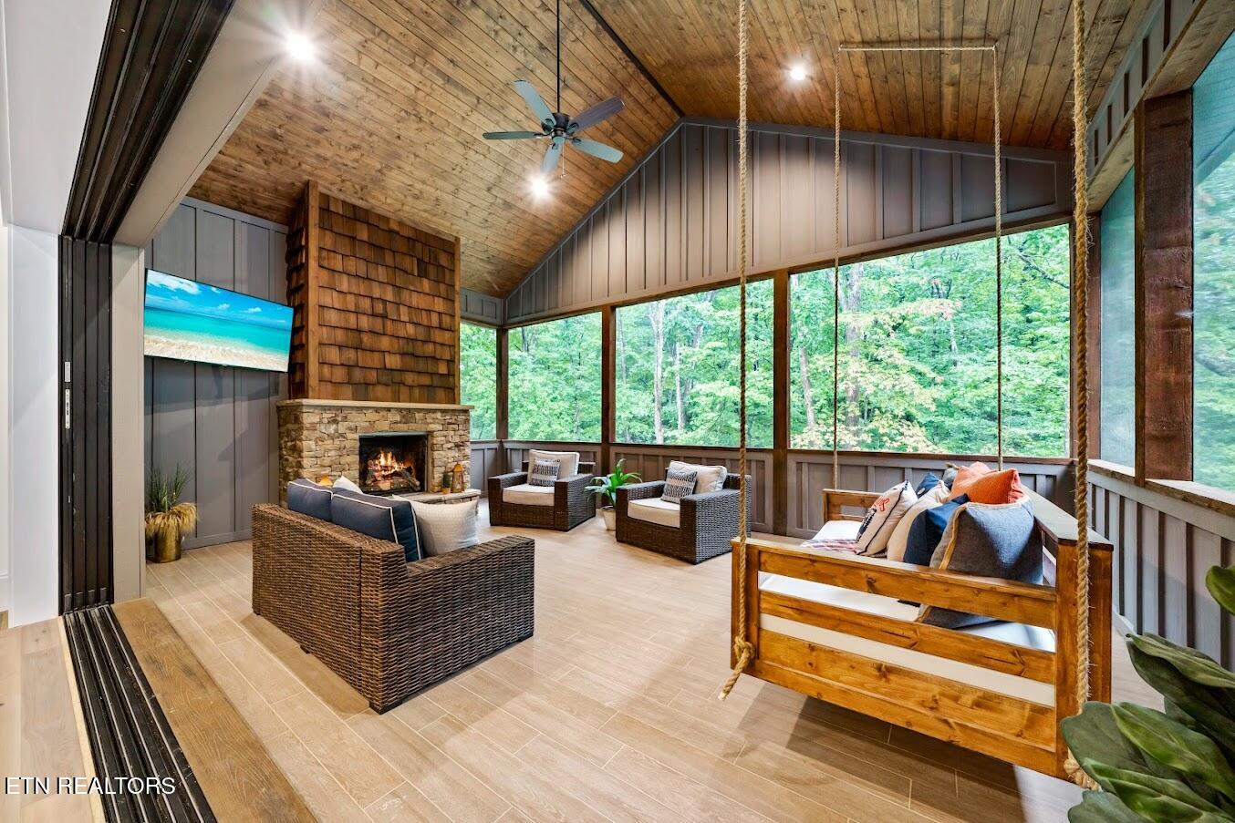 103 Chestnut Ridge Lane Crossville TN 38558
