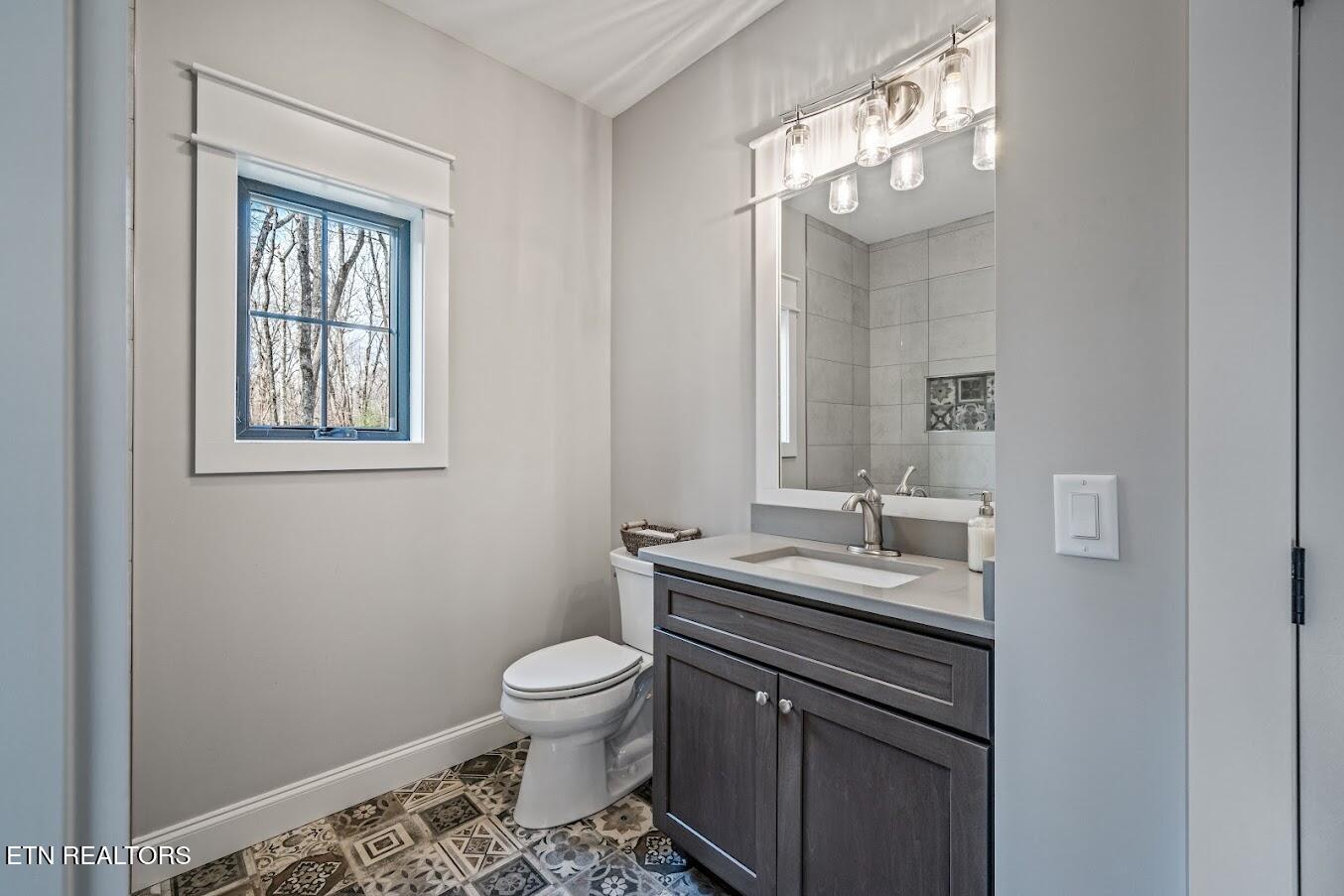 103 Chestnut Ridge Lane Crossville TN 38558