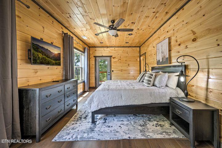 1868 Blue Tick Way Sevierville TN 37876