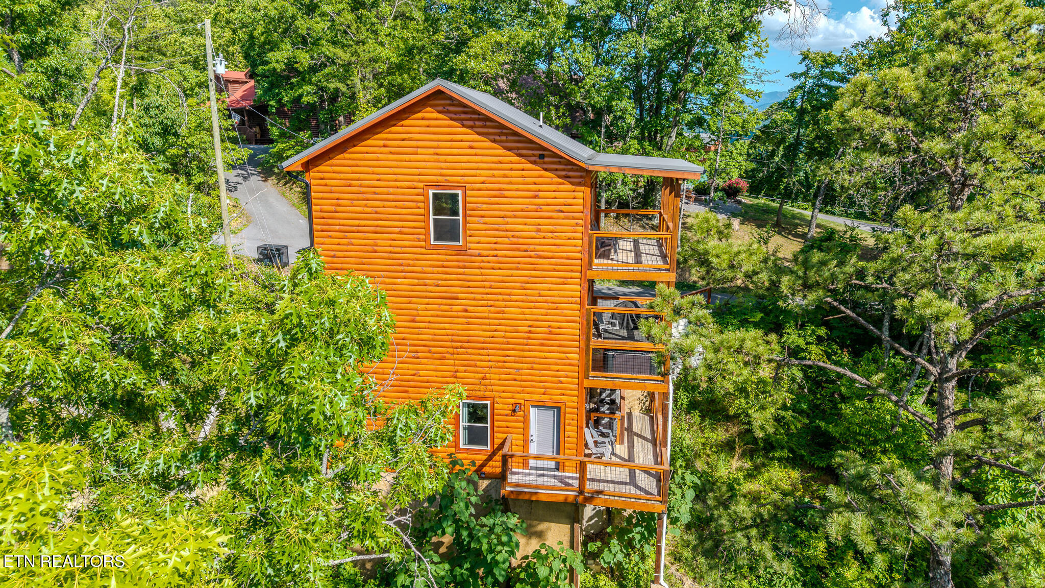 1868 Blue Tick Way Sevierville TN 37876