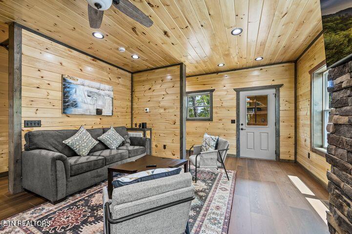 1868 Blue Tick Way Sevierville TN 37876
