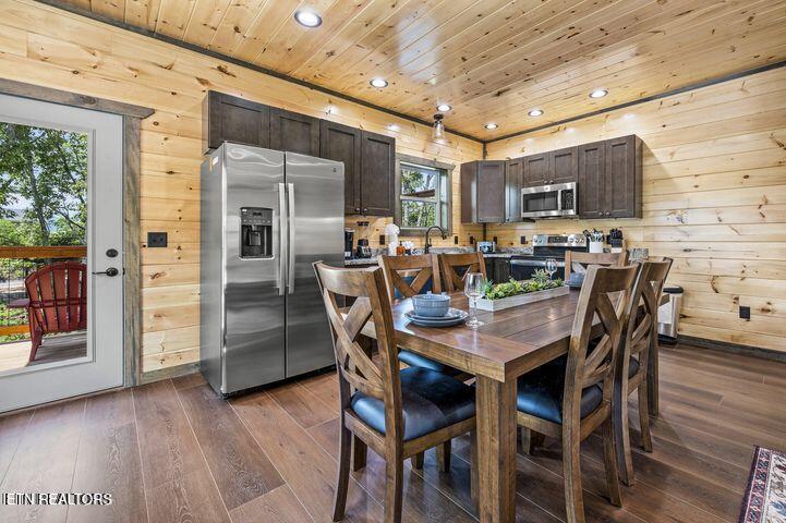 1868 Blue Tick Way Sevierville TN 37876