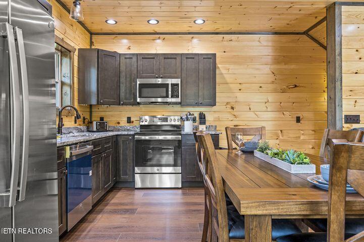 1868 Blue Tick Way Sevierville TN 37876