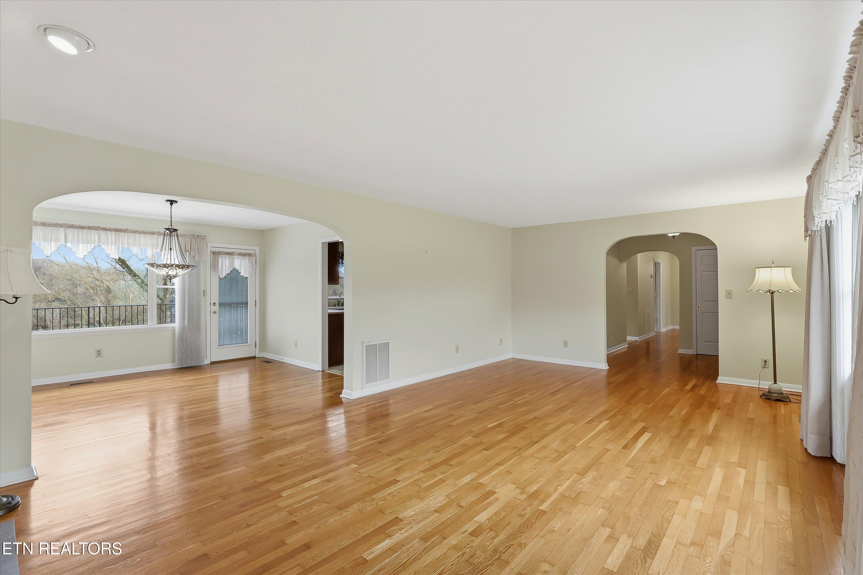 1021 Graves Road Strawberry Plains TN 37871