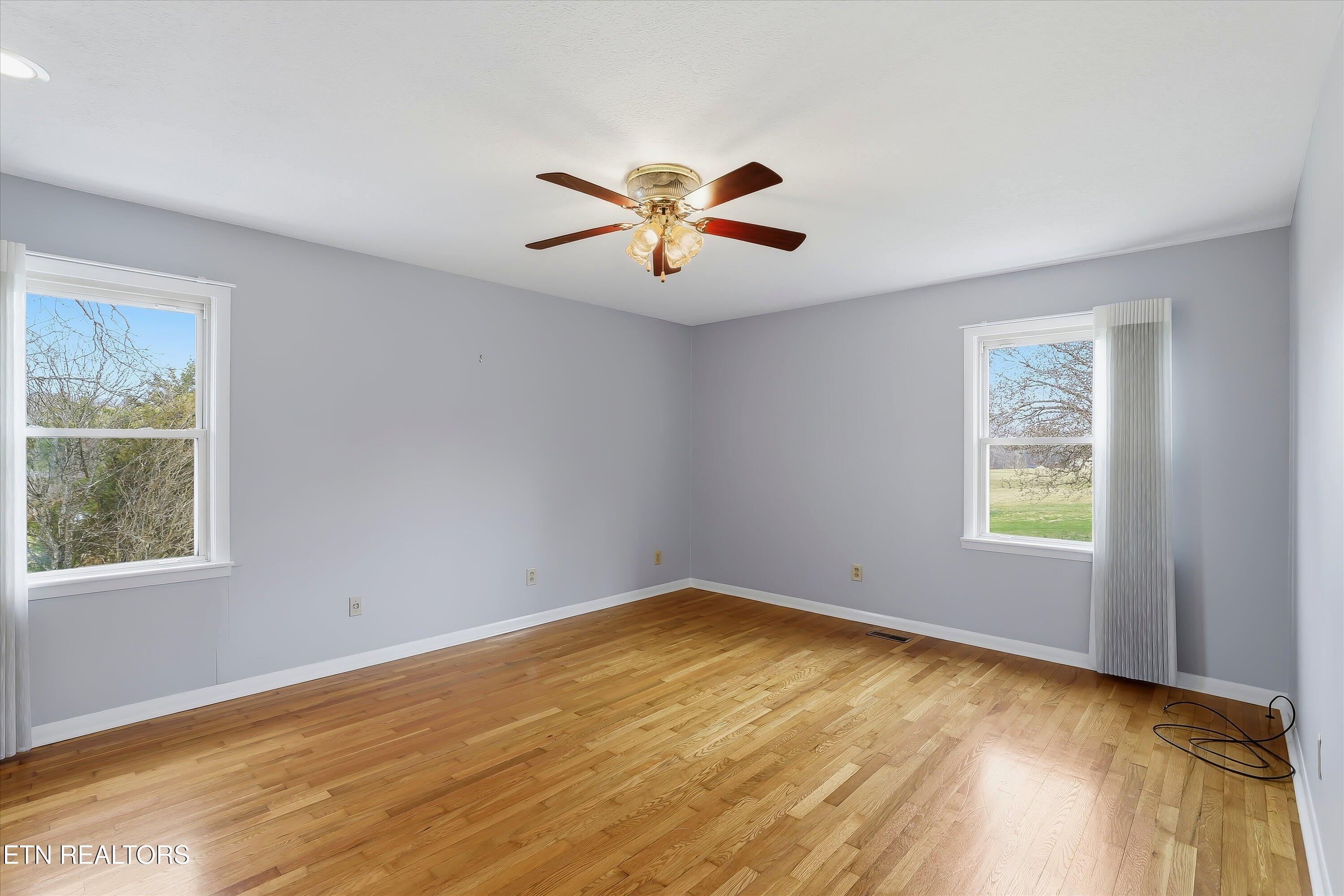 1021 Graves Road Strawberry Plains TN 37871