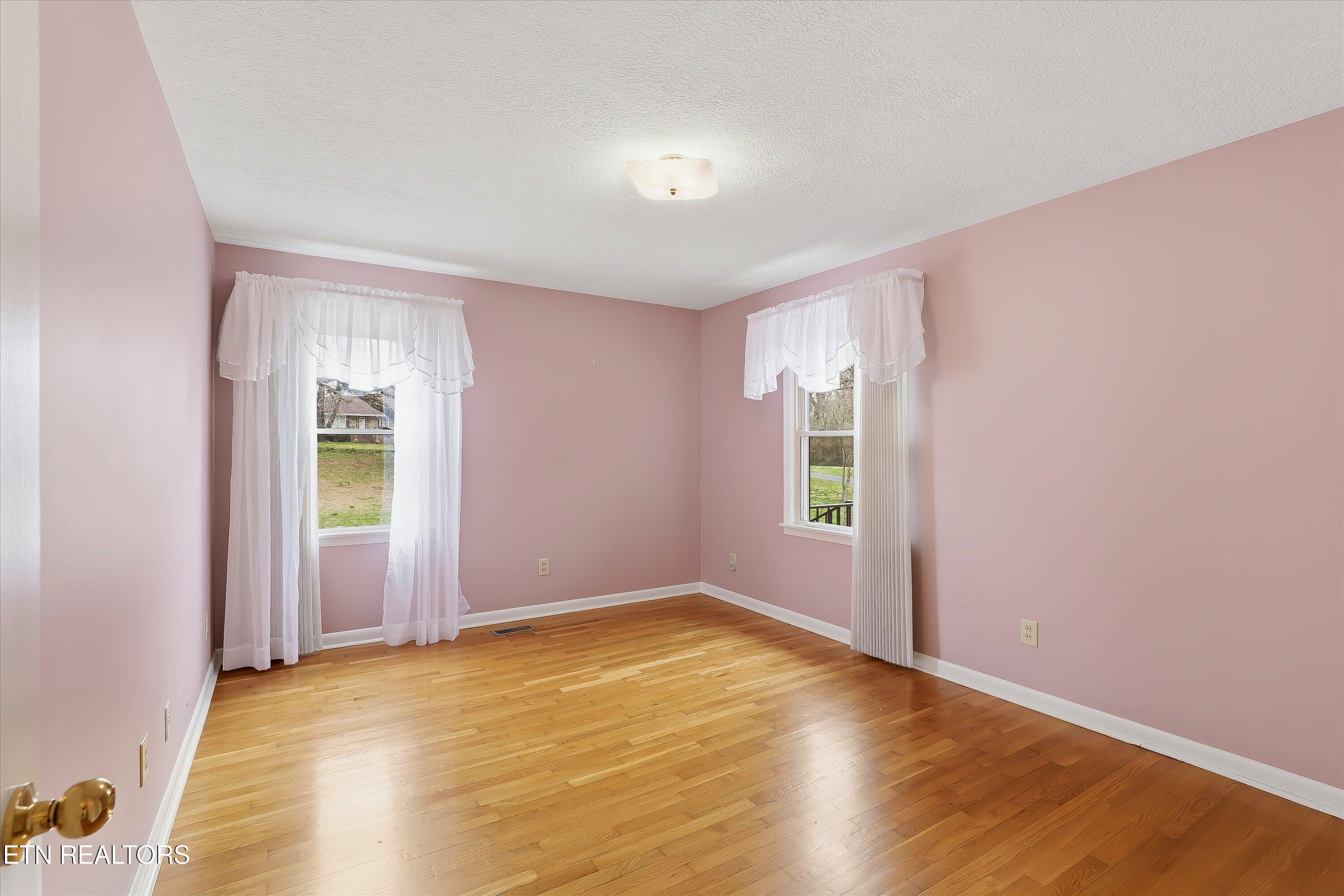 1021 Graves Road Strawberry Plains TN 37871