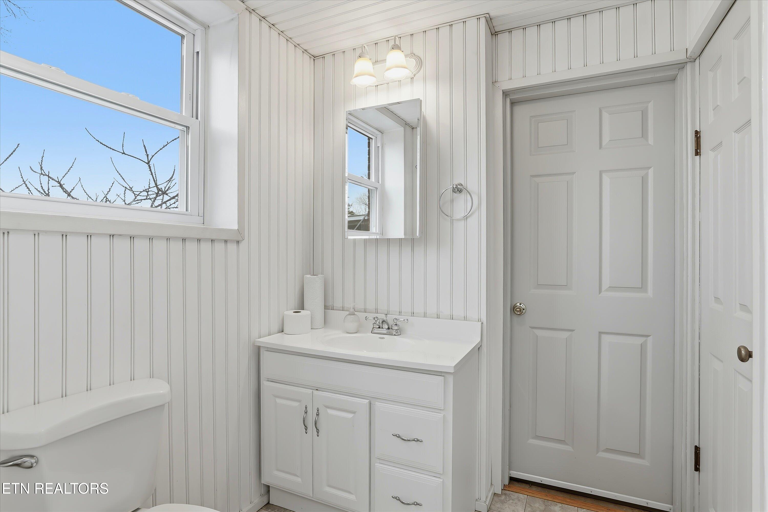1021 Graves Road Strawberry Plains TN 37871
