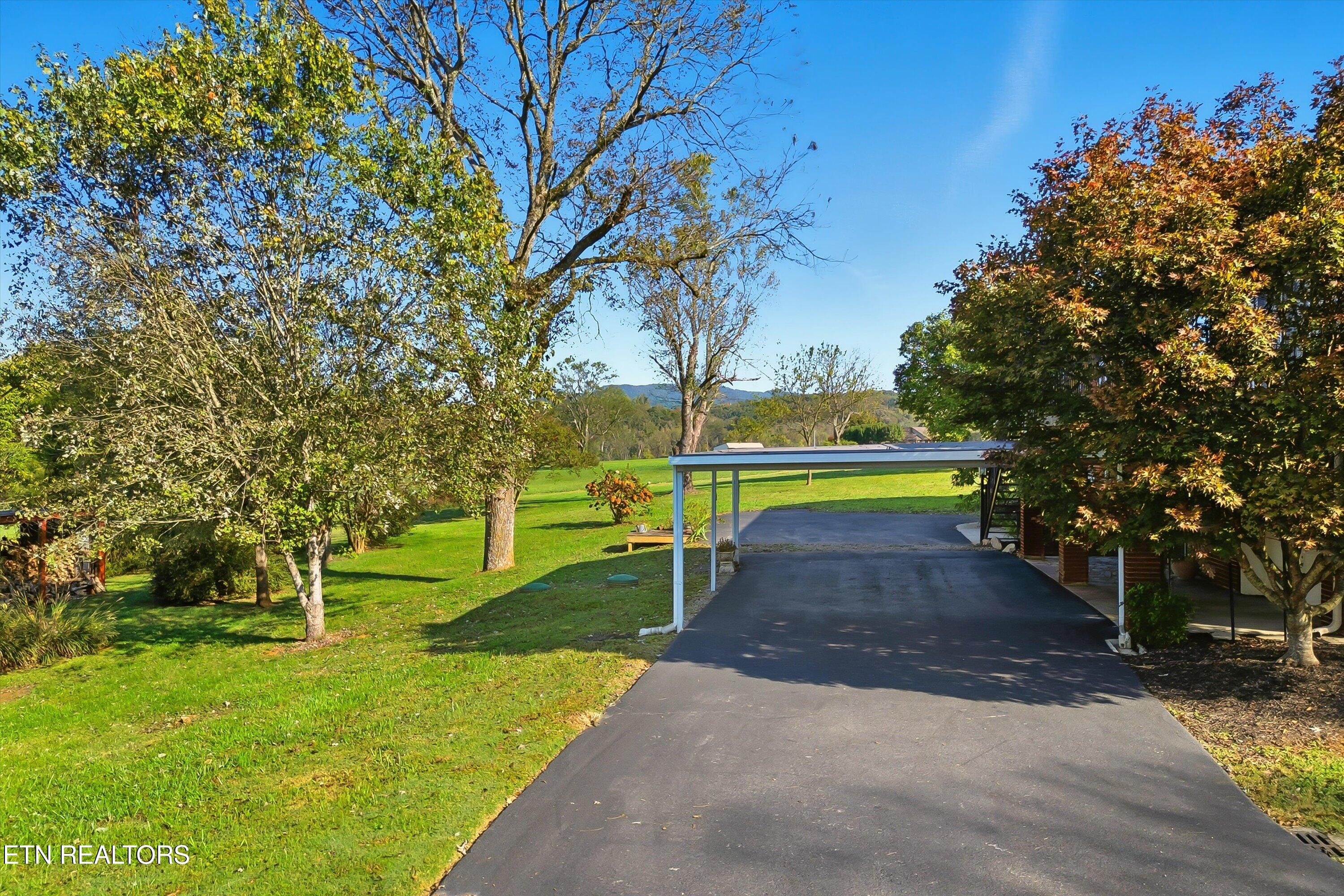1021 Graves Road Strawberry Plains TN 37871