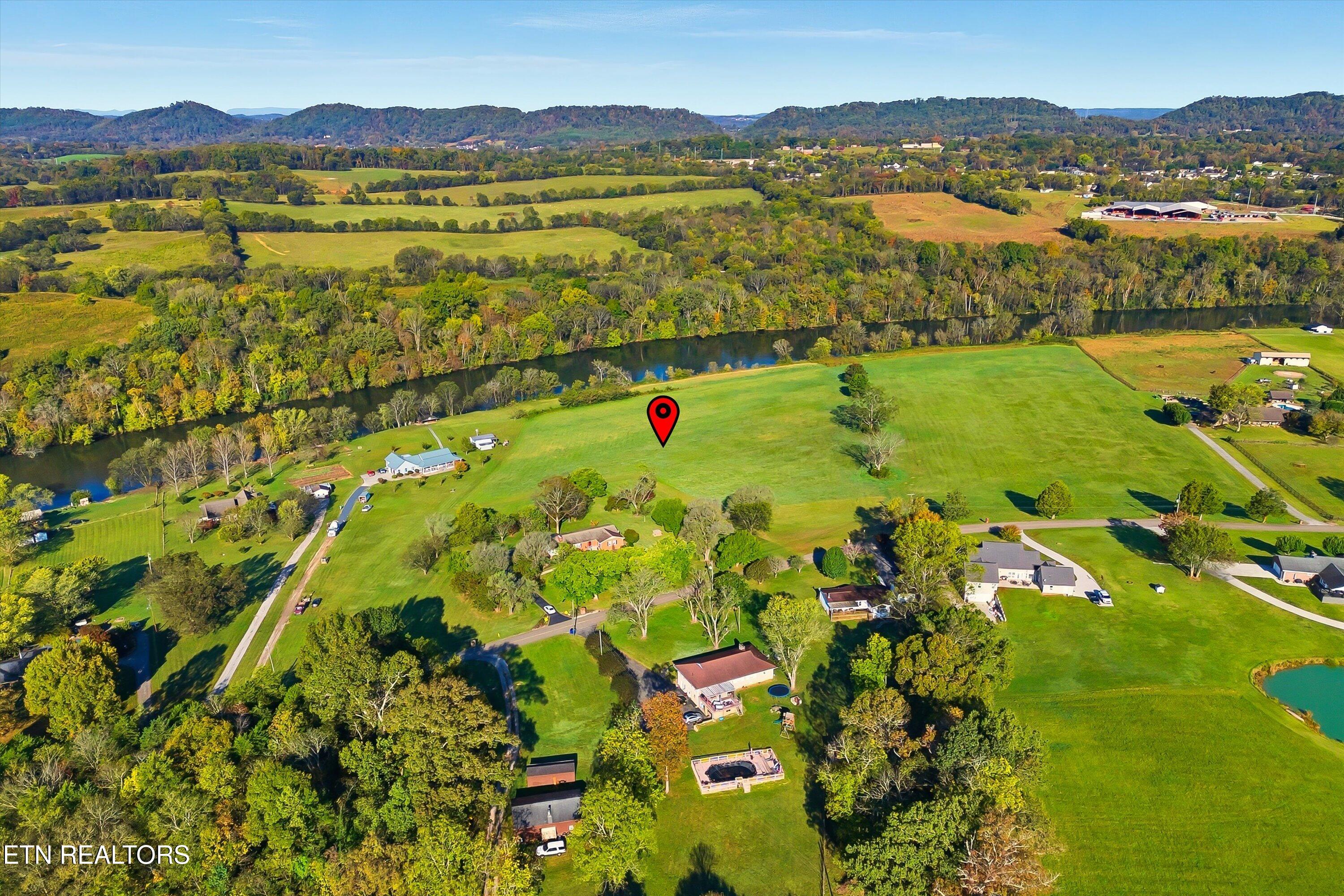 1021 Graves Road Strawberry Plains TN 37871
