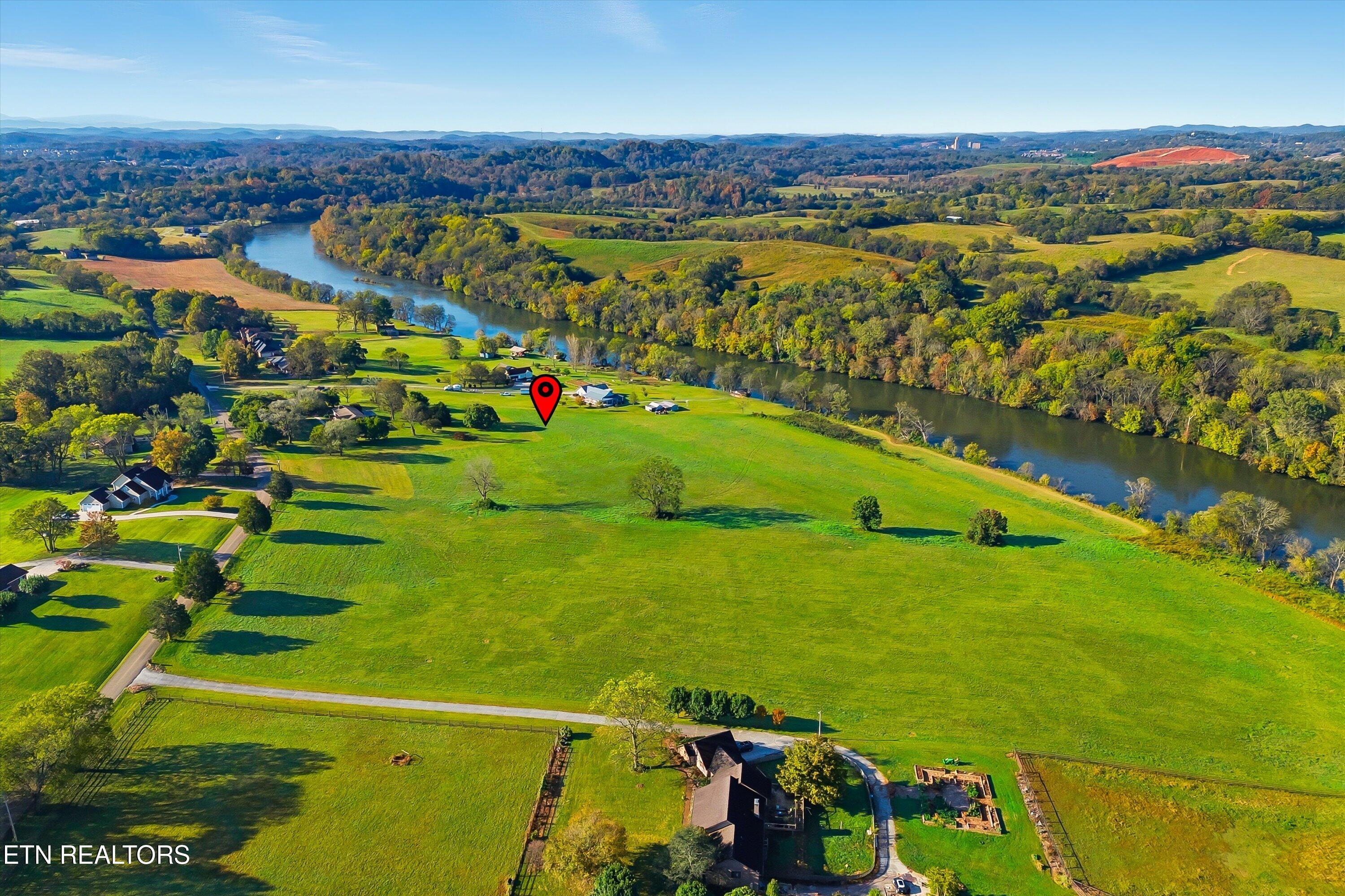 1021 Graves Road Strawberry Plains TN 37871