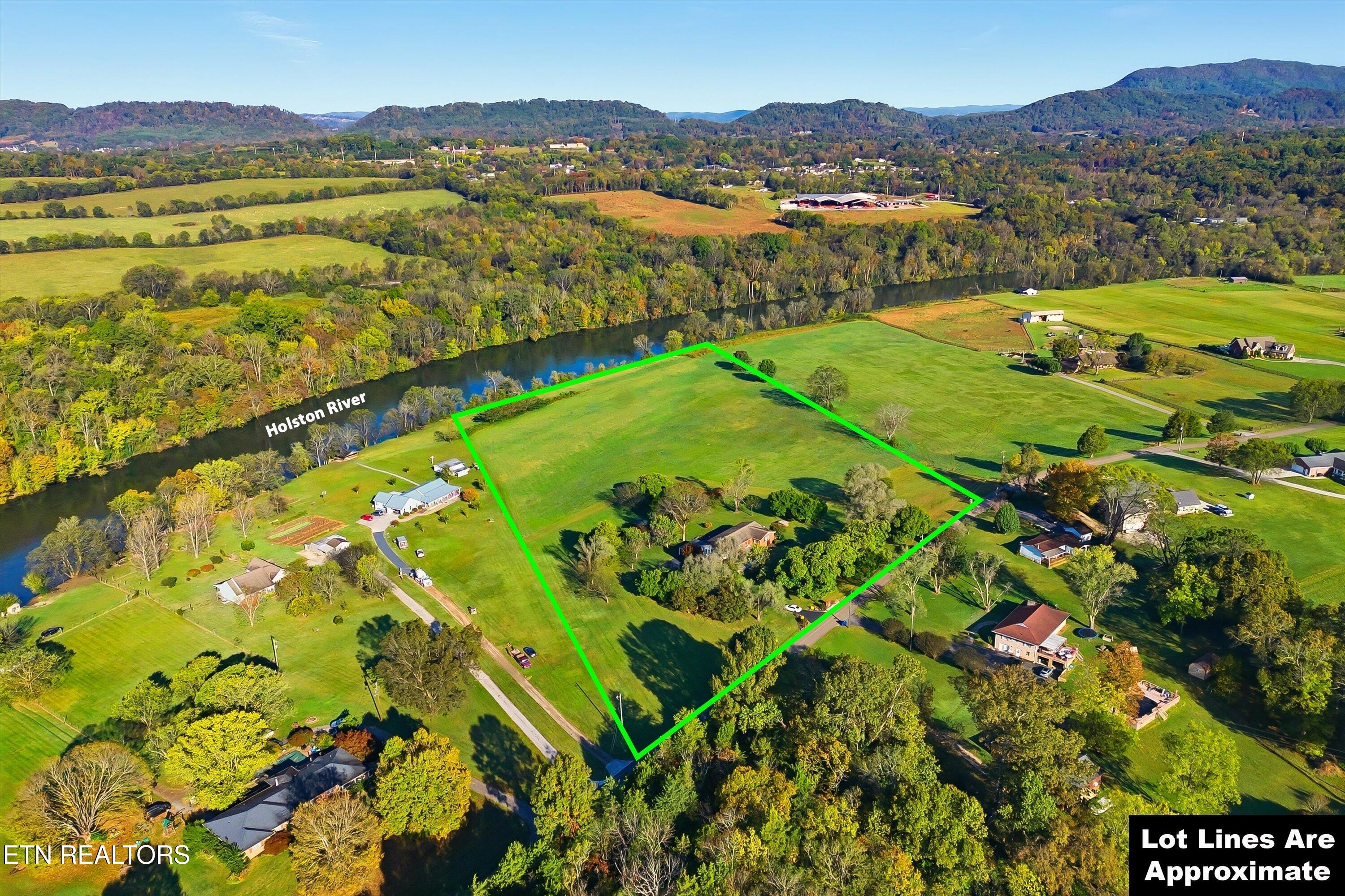 1021 Graves Road Strawberry Plains TN 37871