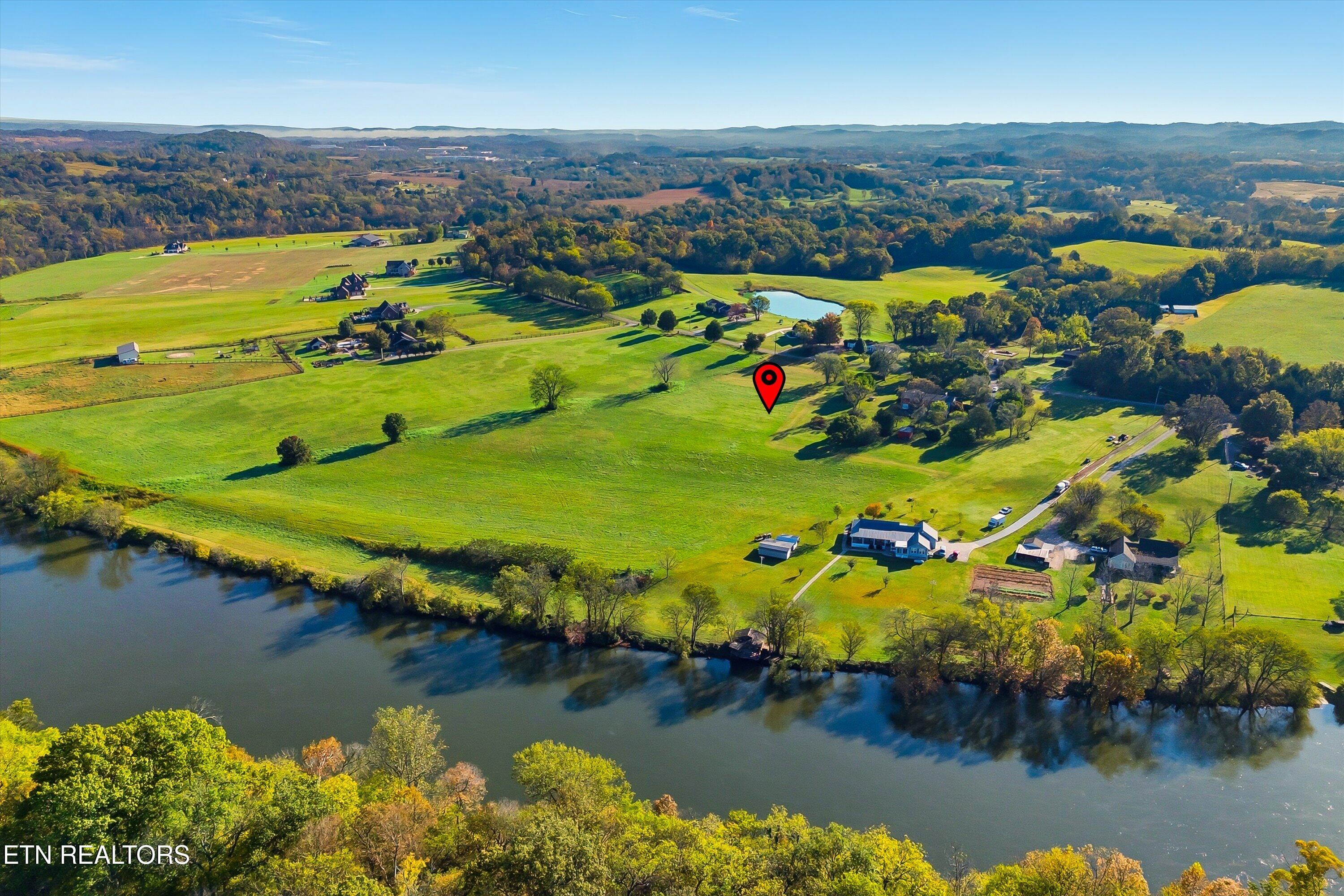1021 Graves Road Strawberry Plains TN 37871
