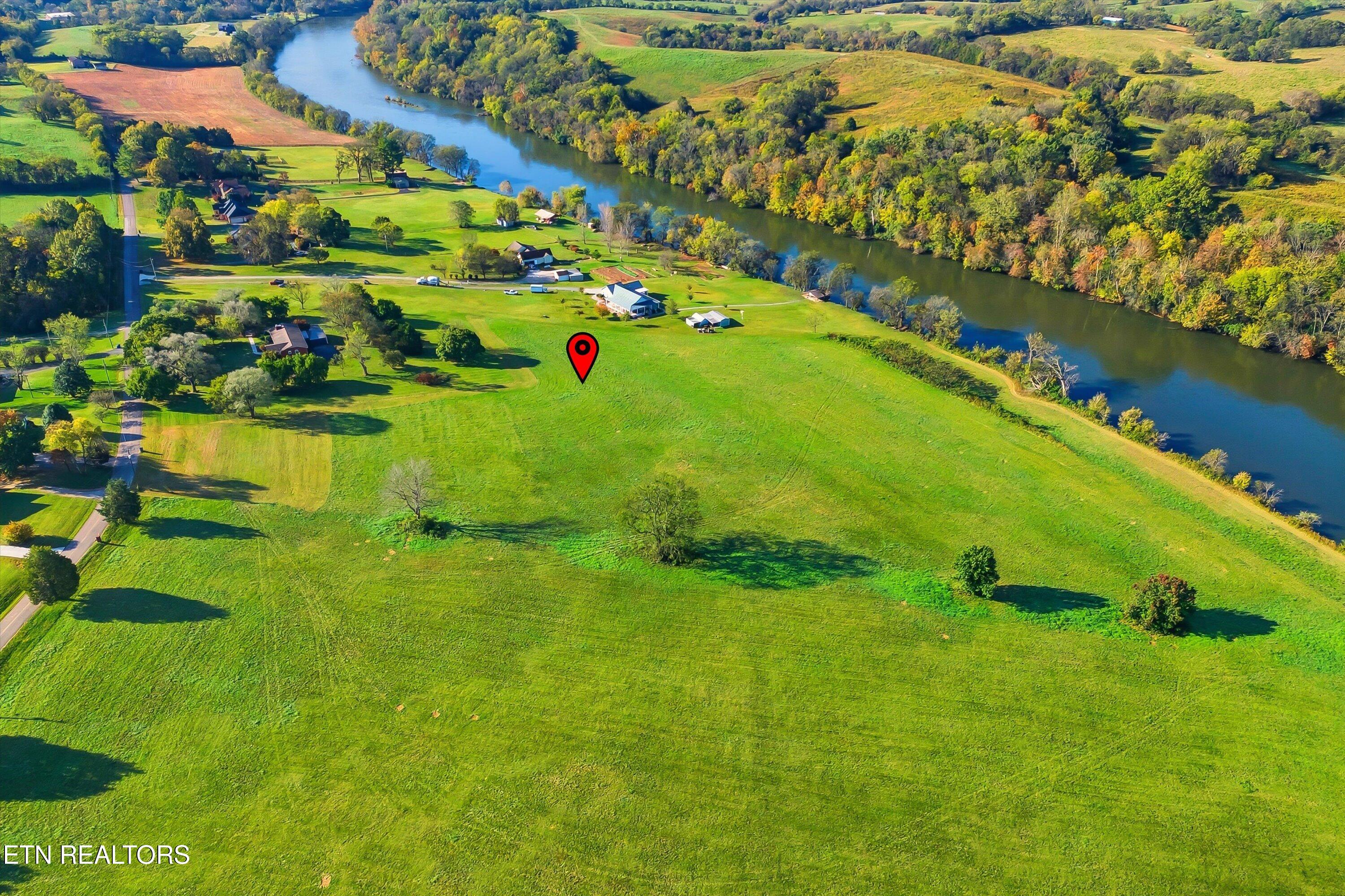 1021 Graves Road Strawberry Plains TN 37871