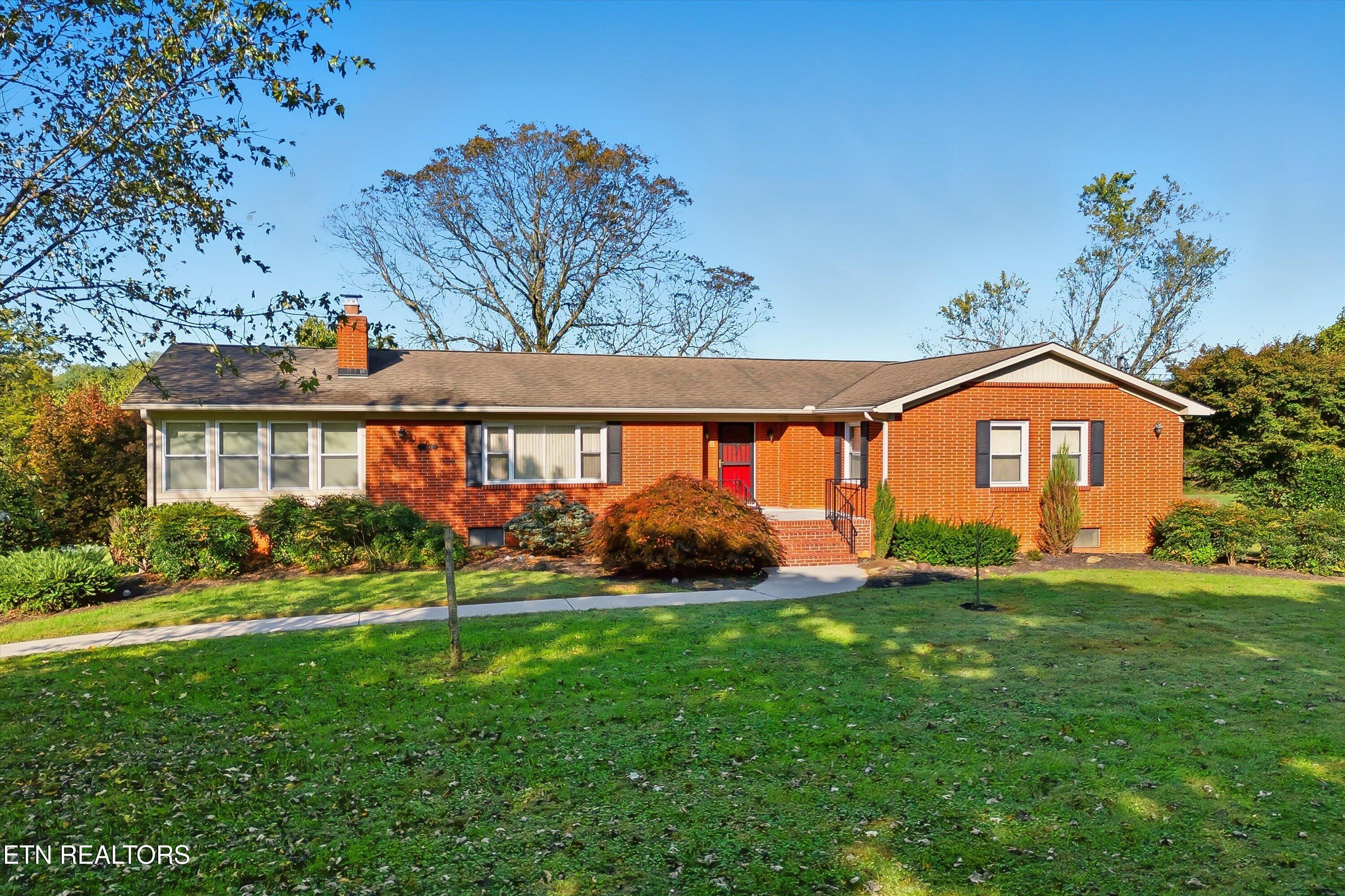 1021 Graves Road Strawberry Plains TN 37871