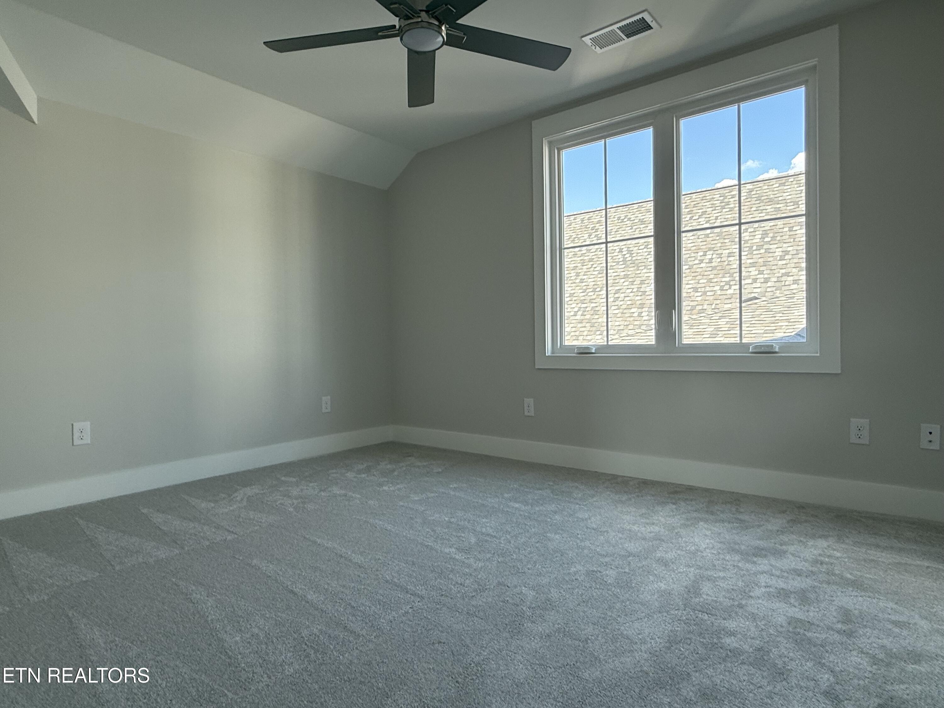 85 Royal Troon Circle Oak Ridge TN 37830