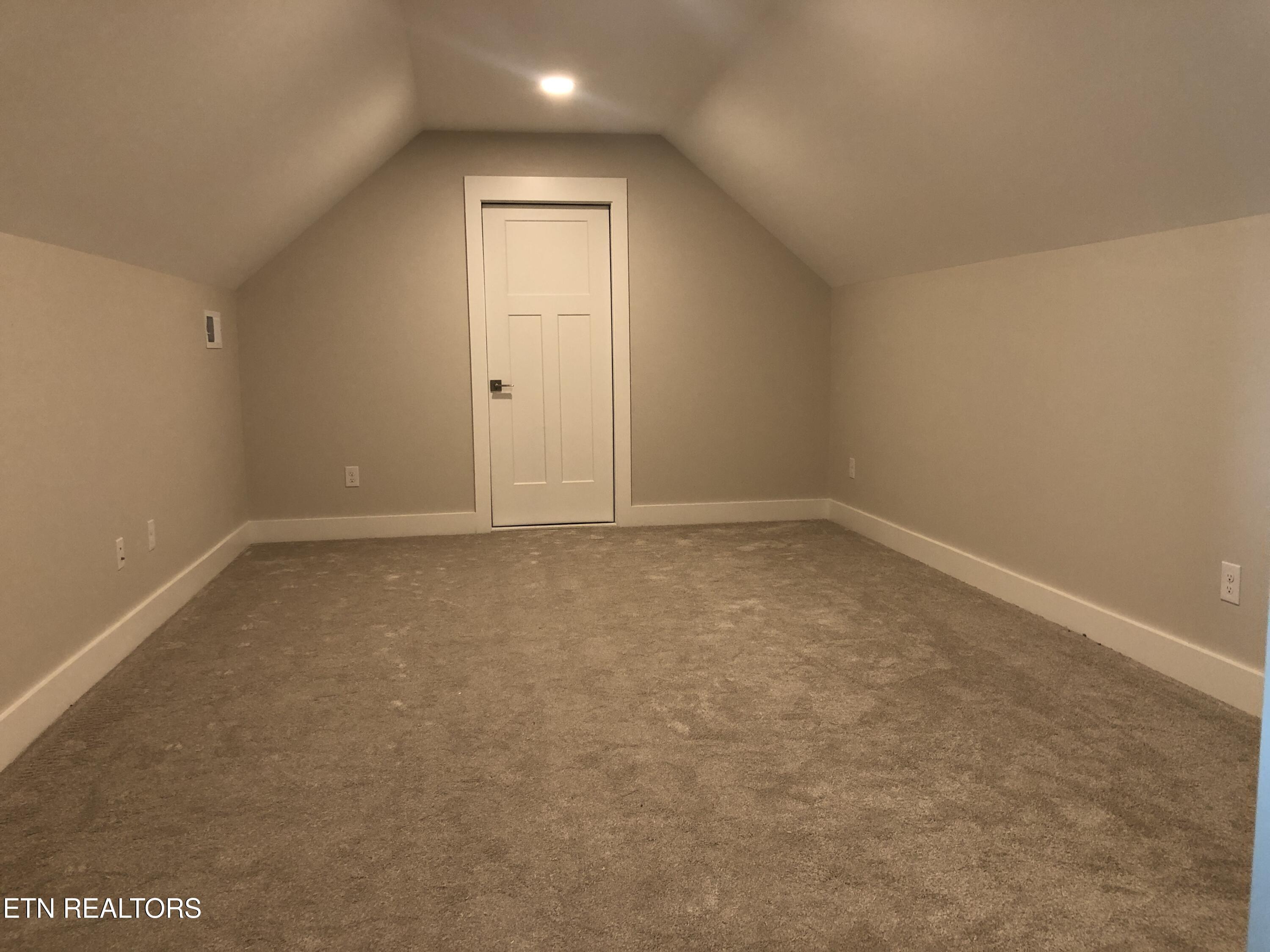 85 Royal Troon Circle Oak Ridge TN 37830