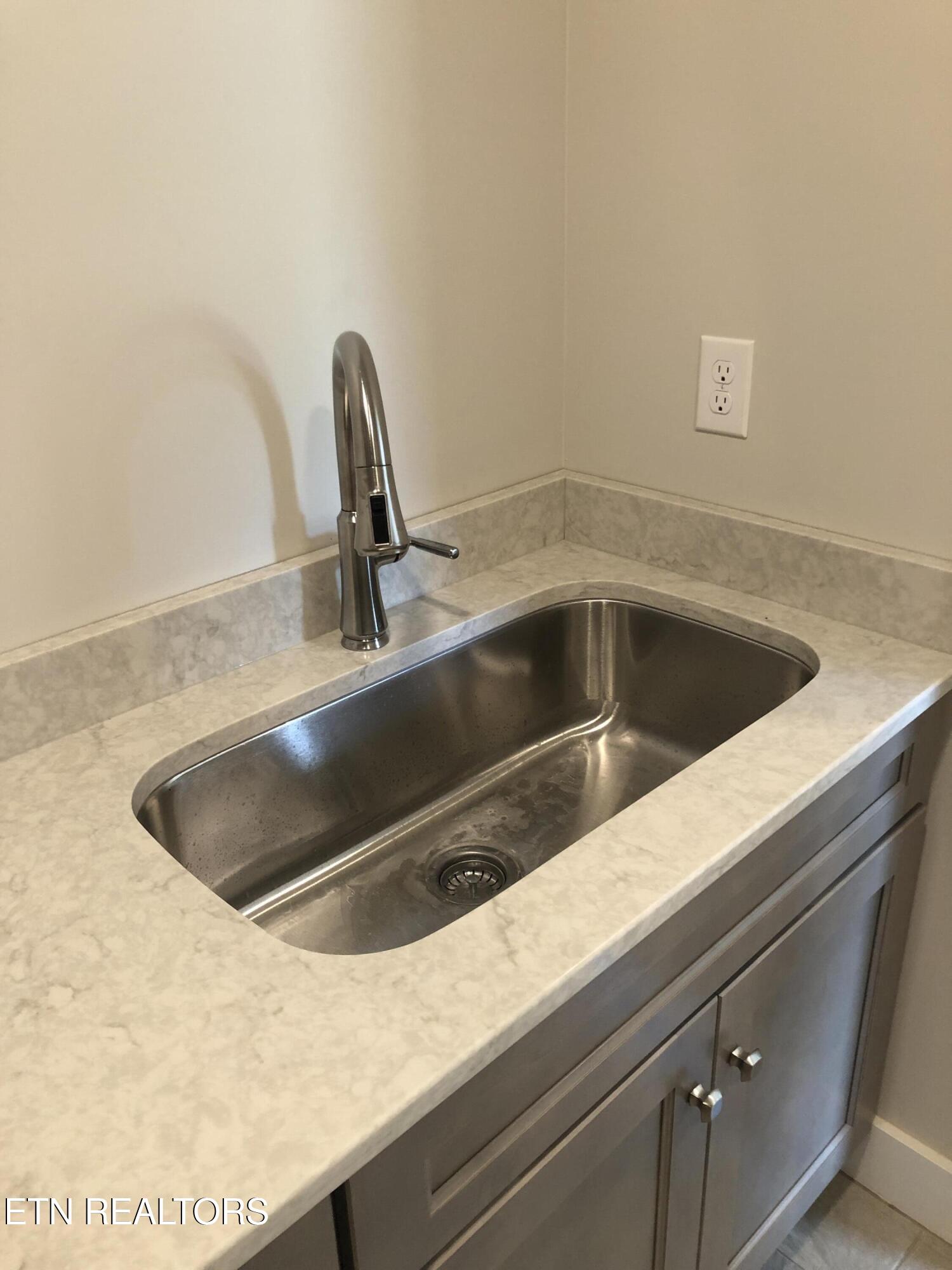 85 Royal Troon Circle Oak Ridge TN 37830